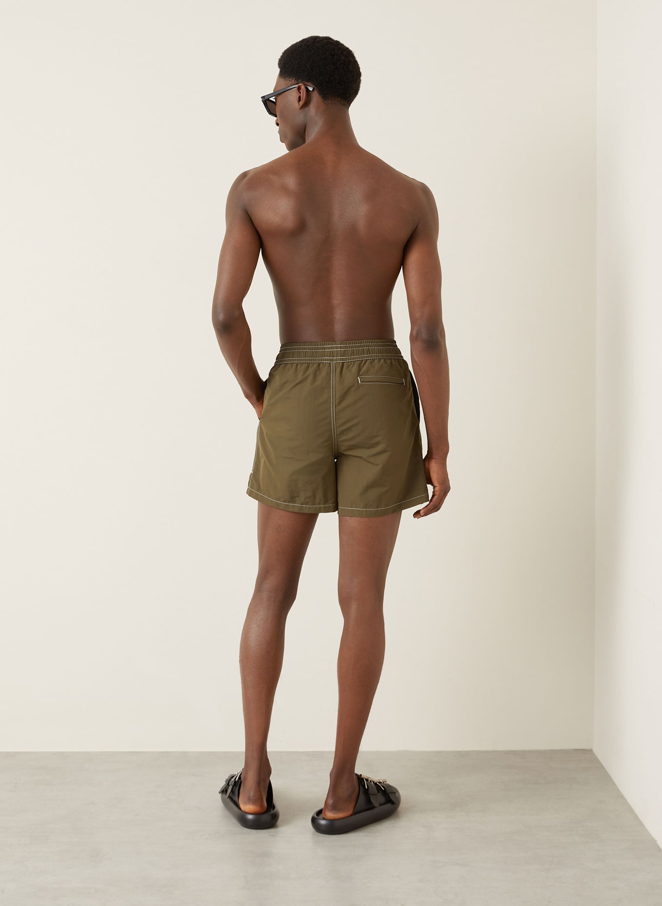AMI PARIS Badeshorts: OLIV