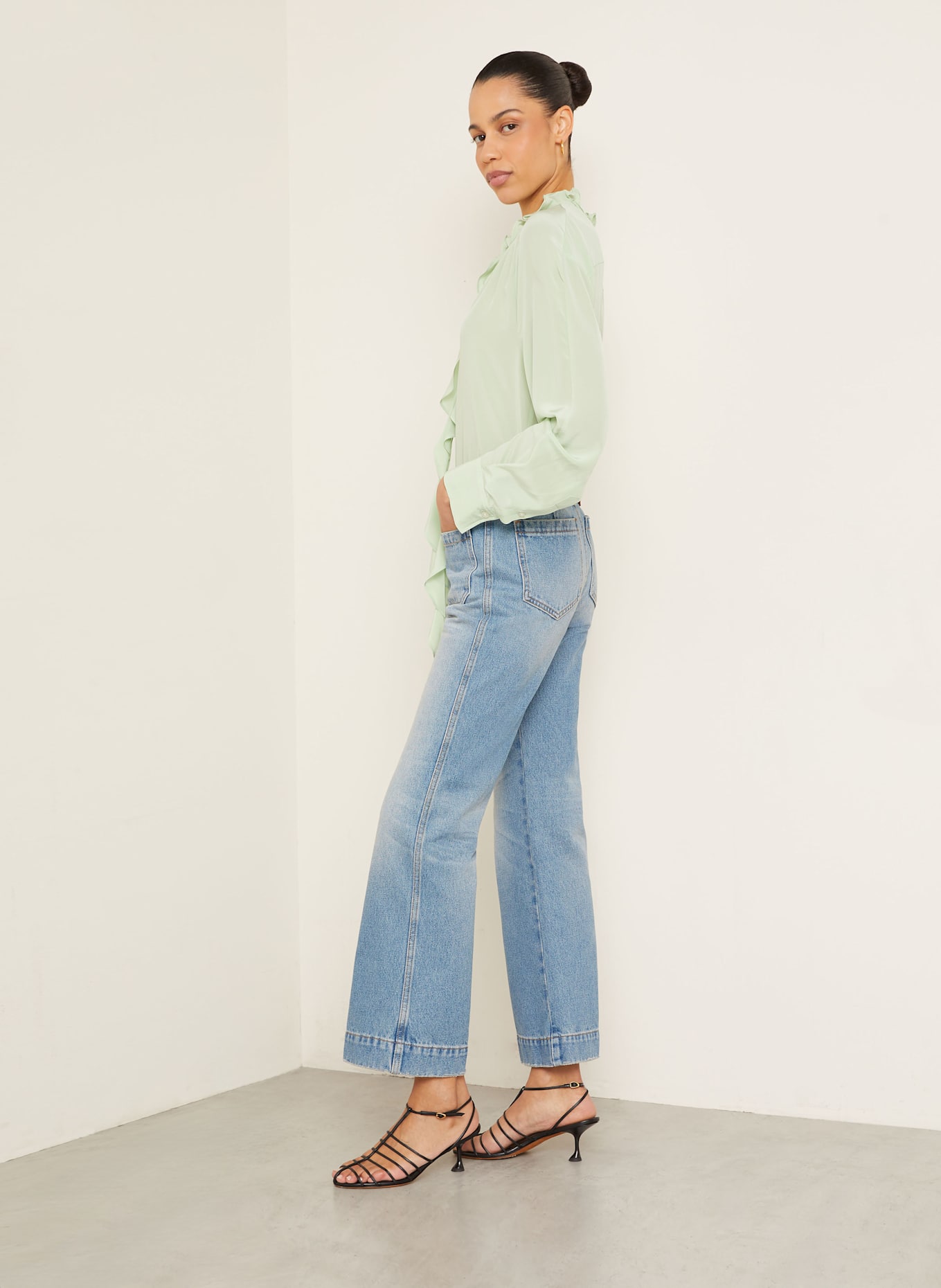 VICTORIA BECKHAM Flared jeans ALINA: 9204 PALE BLUE WASH