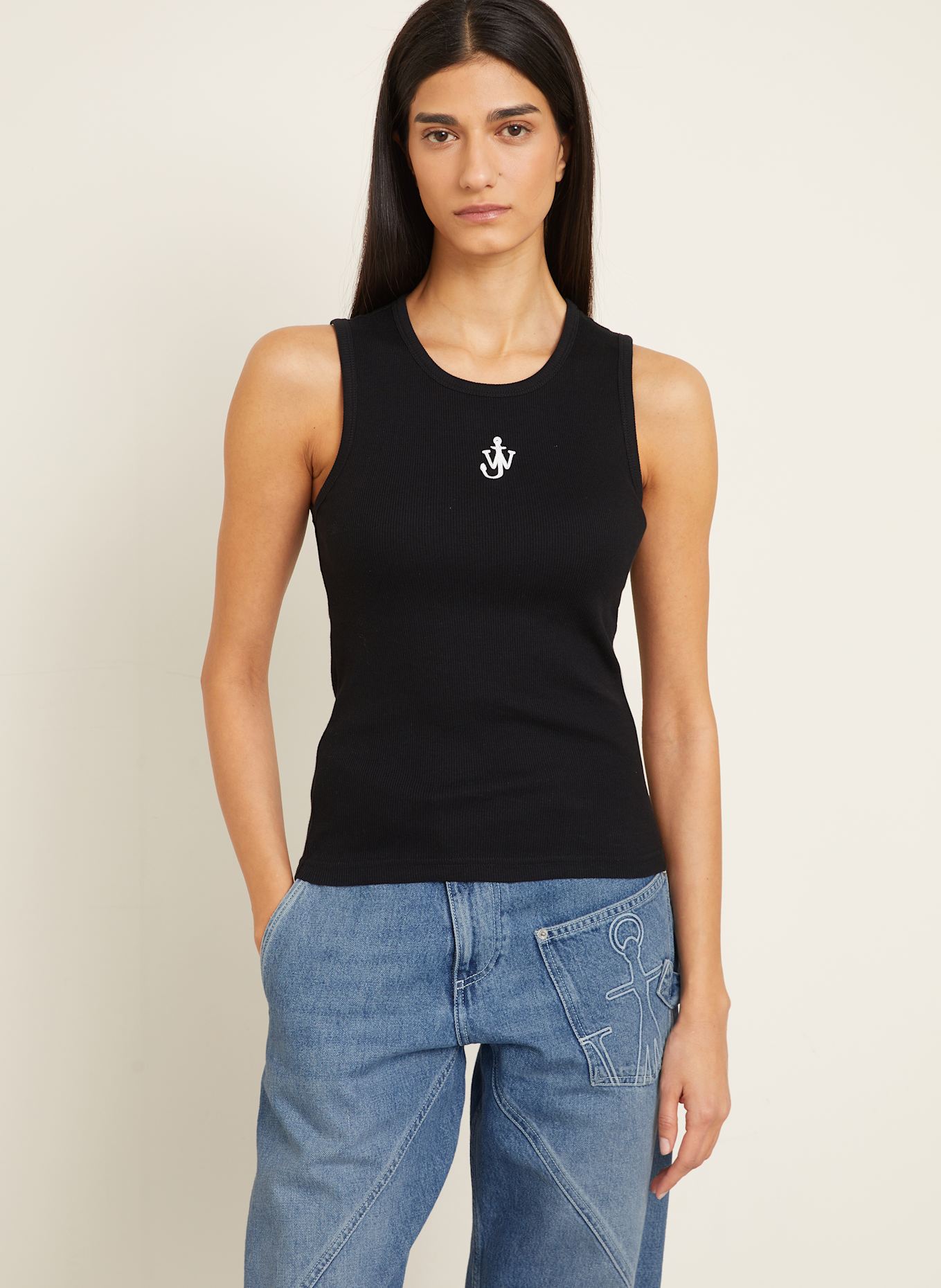 JW ANDERSON Top: SCHWARZ