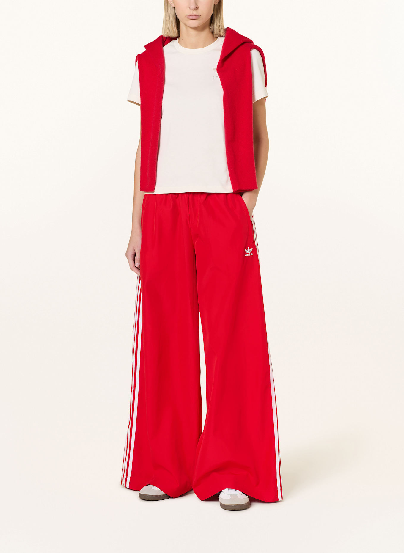 adidas Originals Track Pants FIREBIRD OVERSIZED: ROT