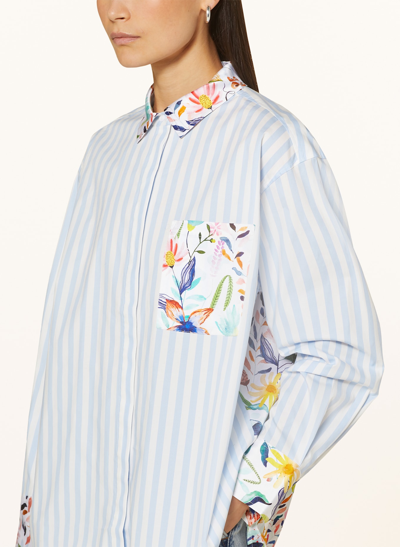 HERZEN'S ANGELEGENHEIT Shirt blouse: WHITE / LIGHT BLUE
