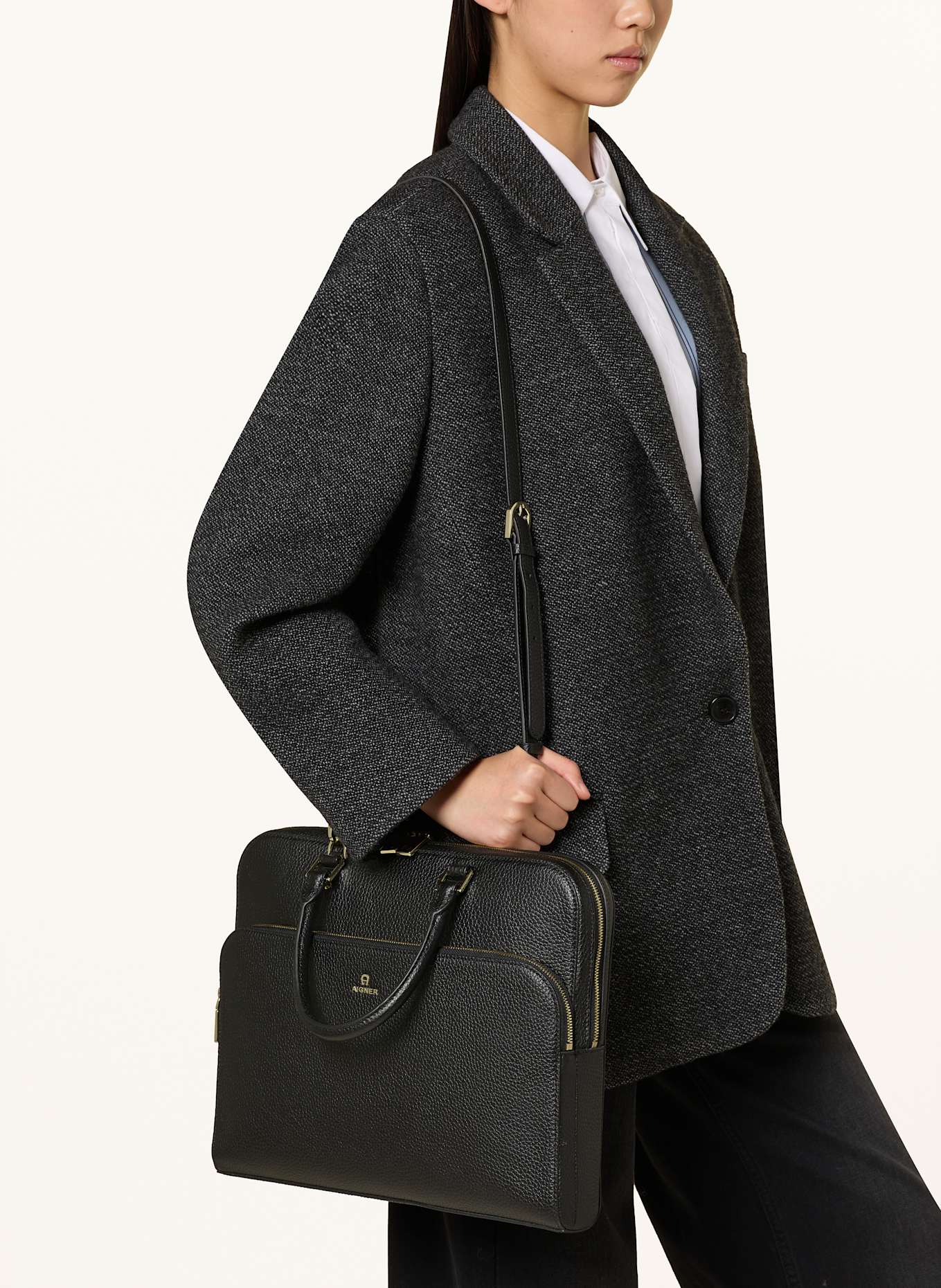 AIGNER Sacoche pour ordinateur portable IVY LARGE: NOIR