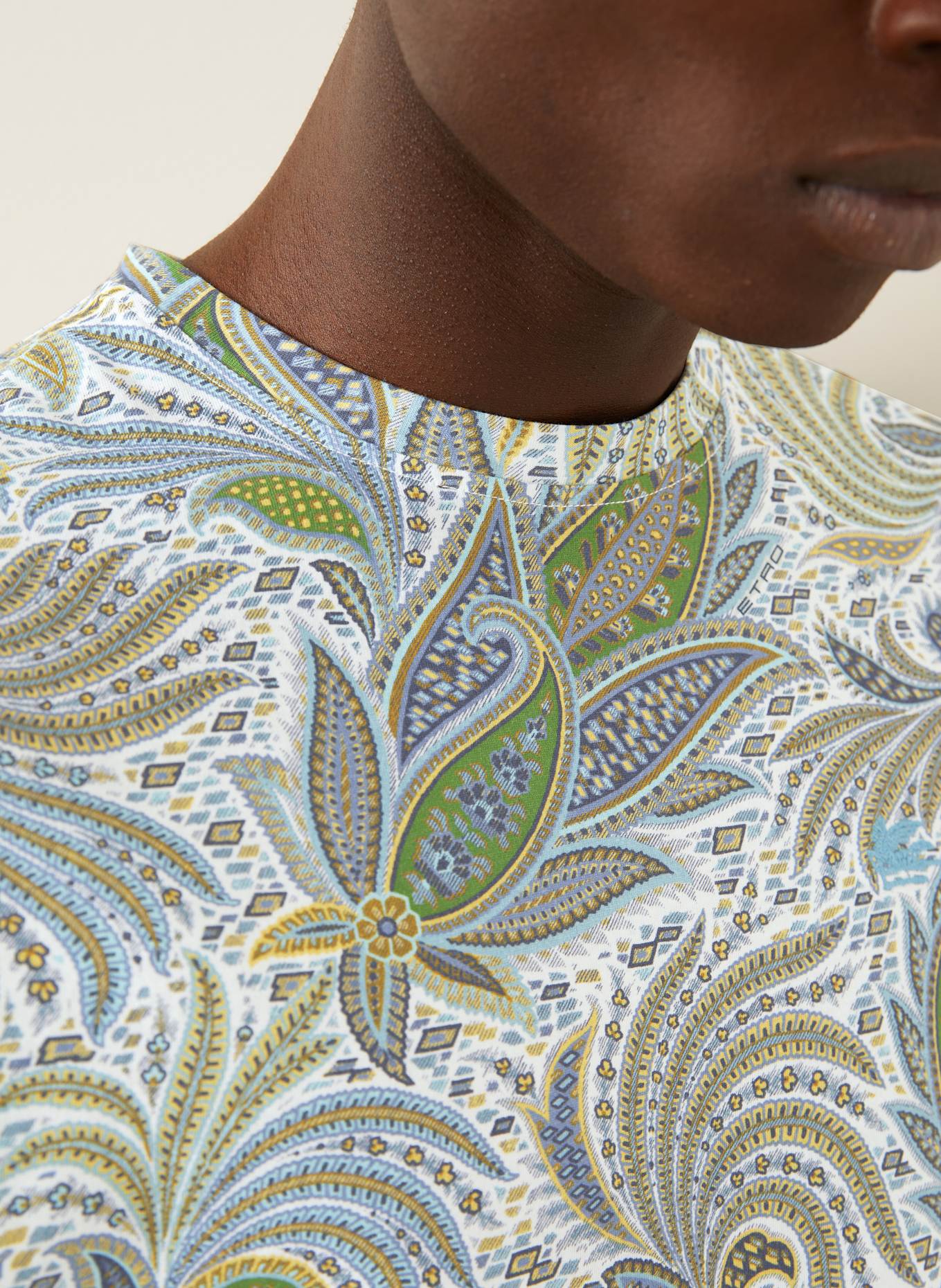 ETRO T-Shirt: BLAU / GRÜN / WEISS