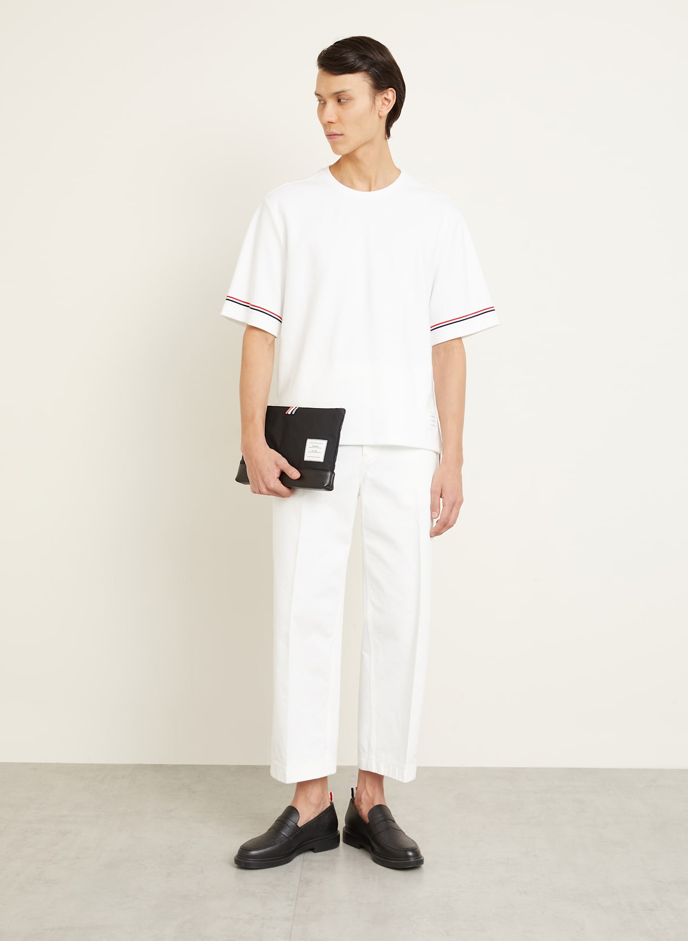 THOM BROWNE. T-Shirt: WEISS