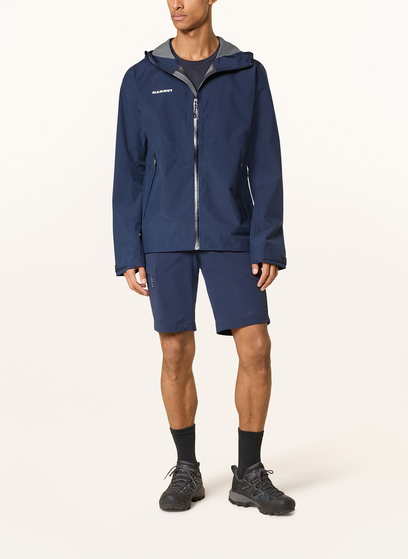 MAMMUT Trekingové šortky RUNBOLD IV: TMAVĚ MODRÁ