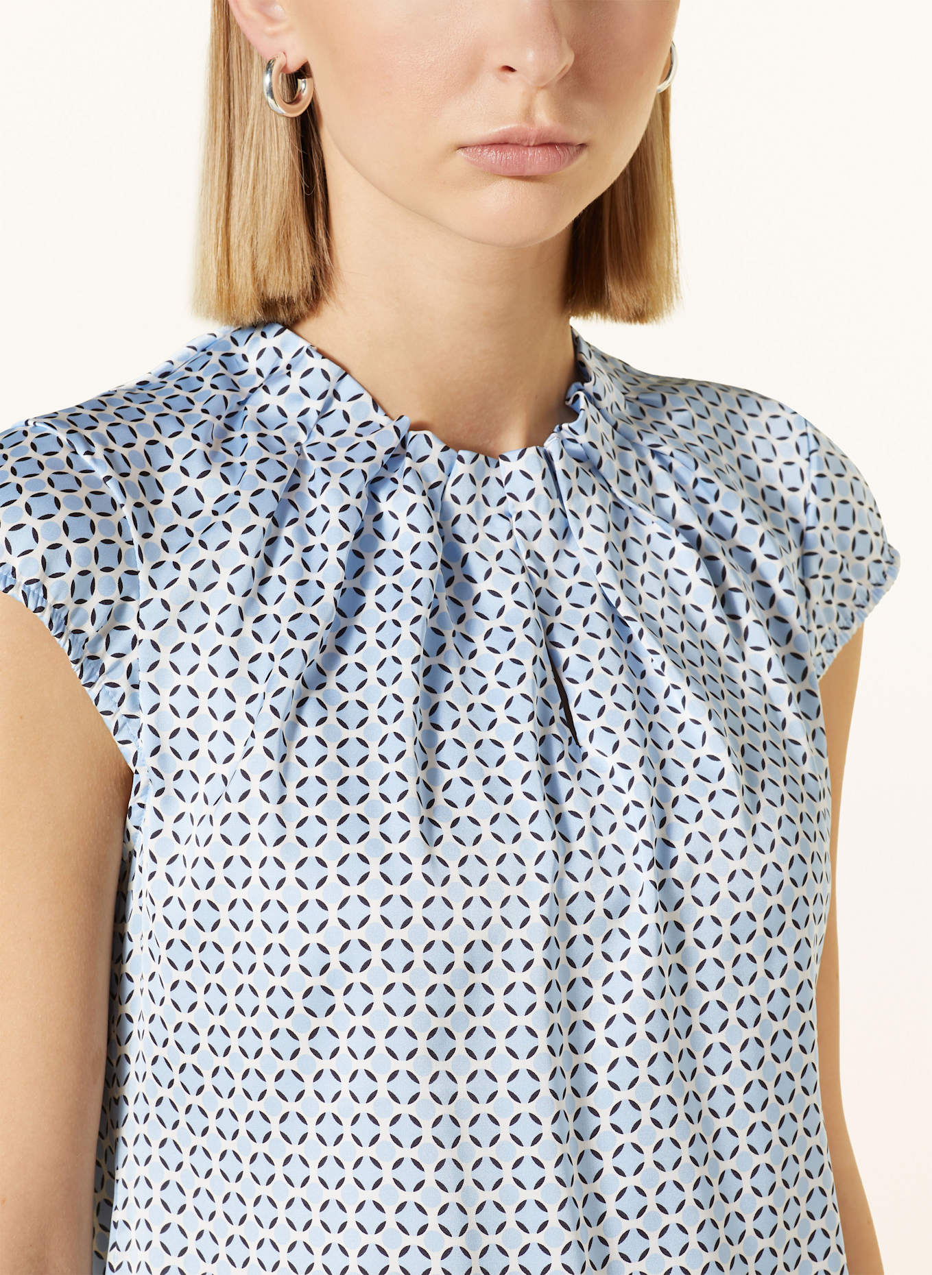 comma Blusentop SONJA: HELLBLAU / DUNKELBLAU / WEISS