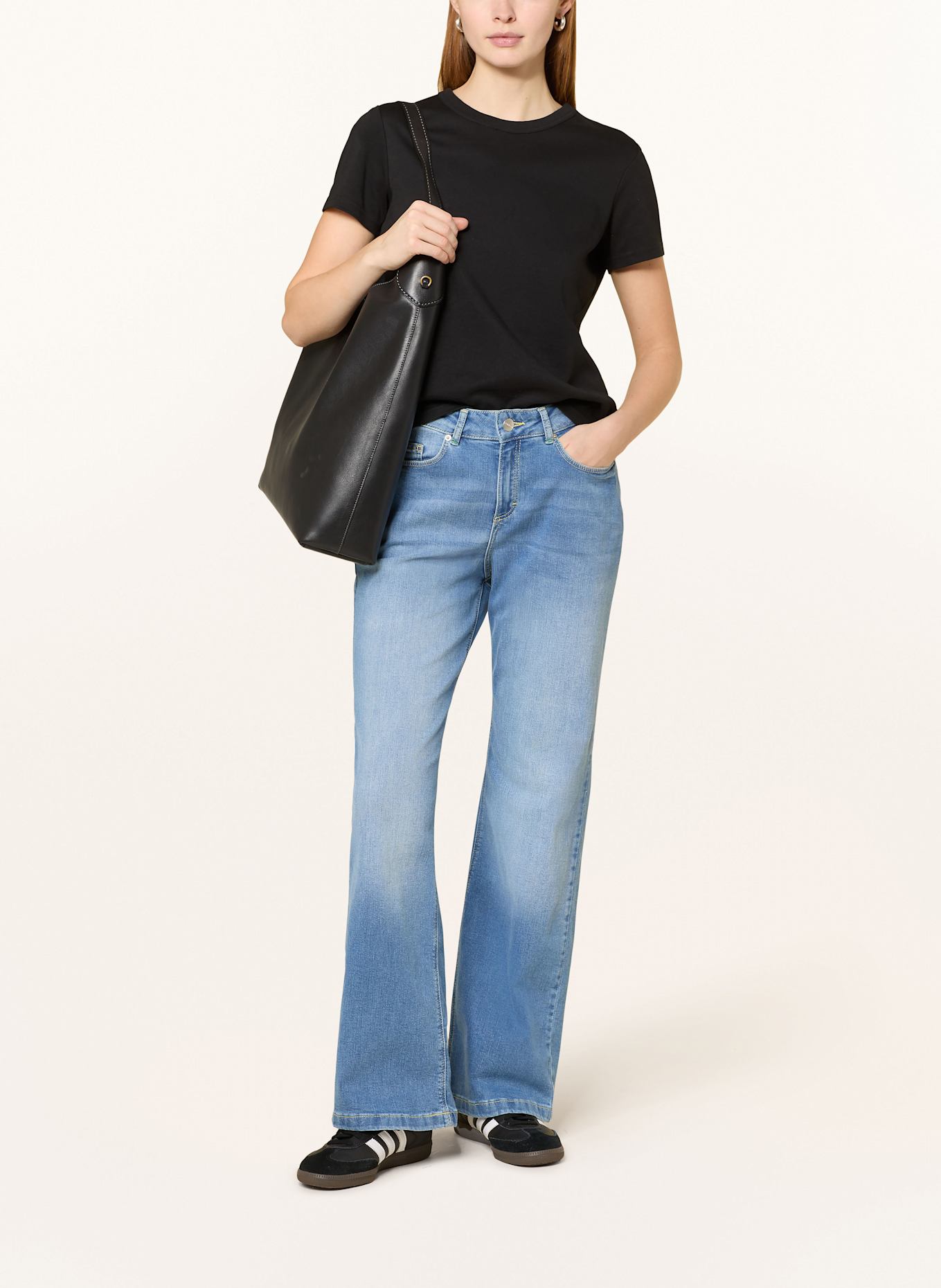 CARTOON Jeans: 8619 Middle Blue Denim