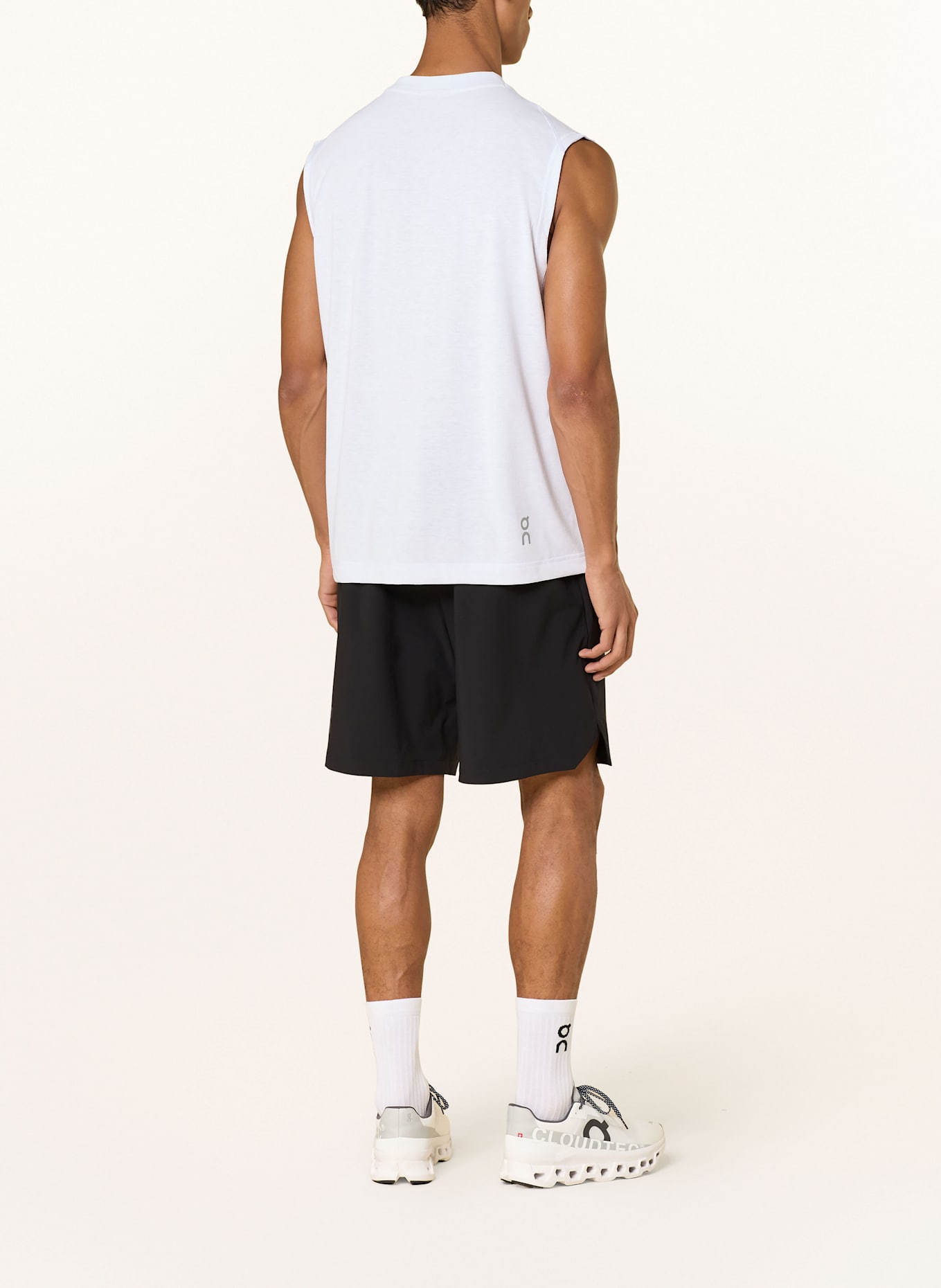 On Tanktop TRAIN TANK: WEISS