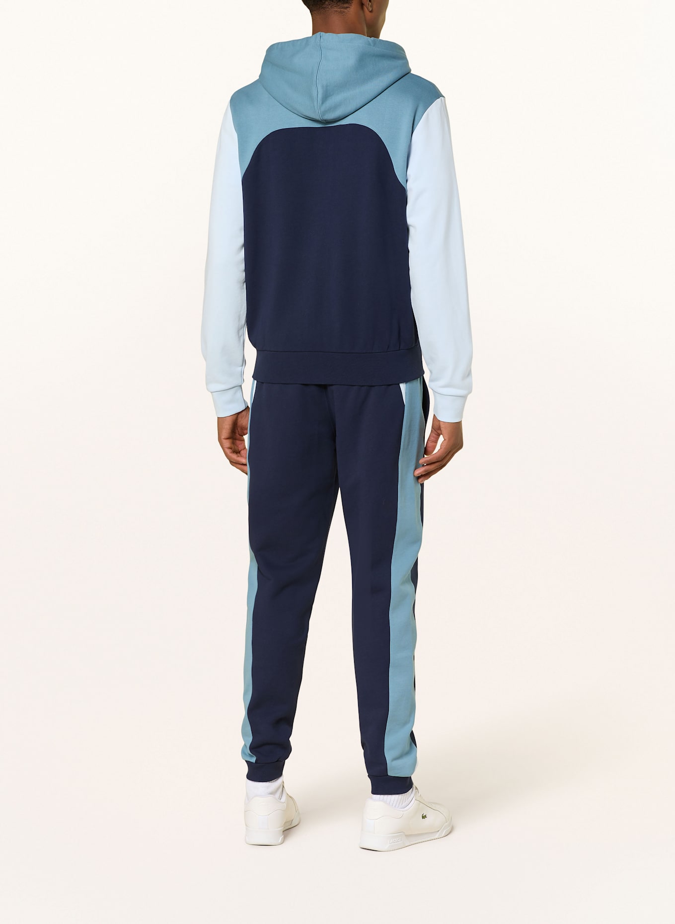 LACOSTE Sweatjacke: Vestido-camiseta Lacoste L