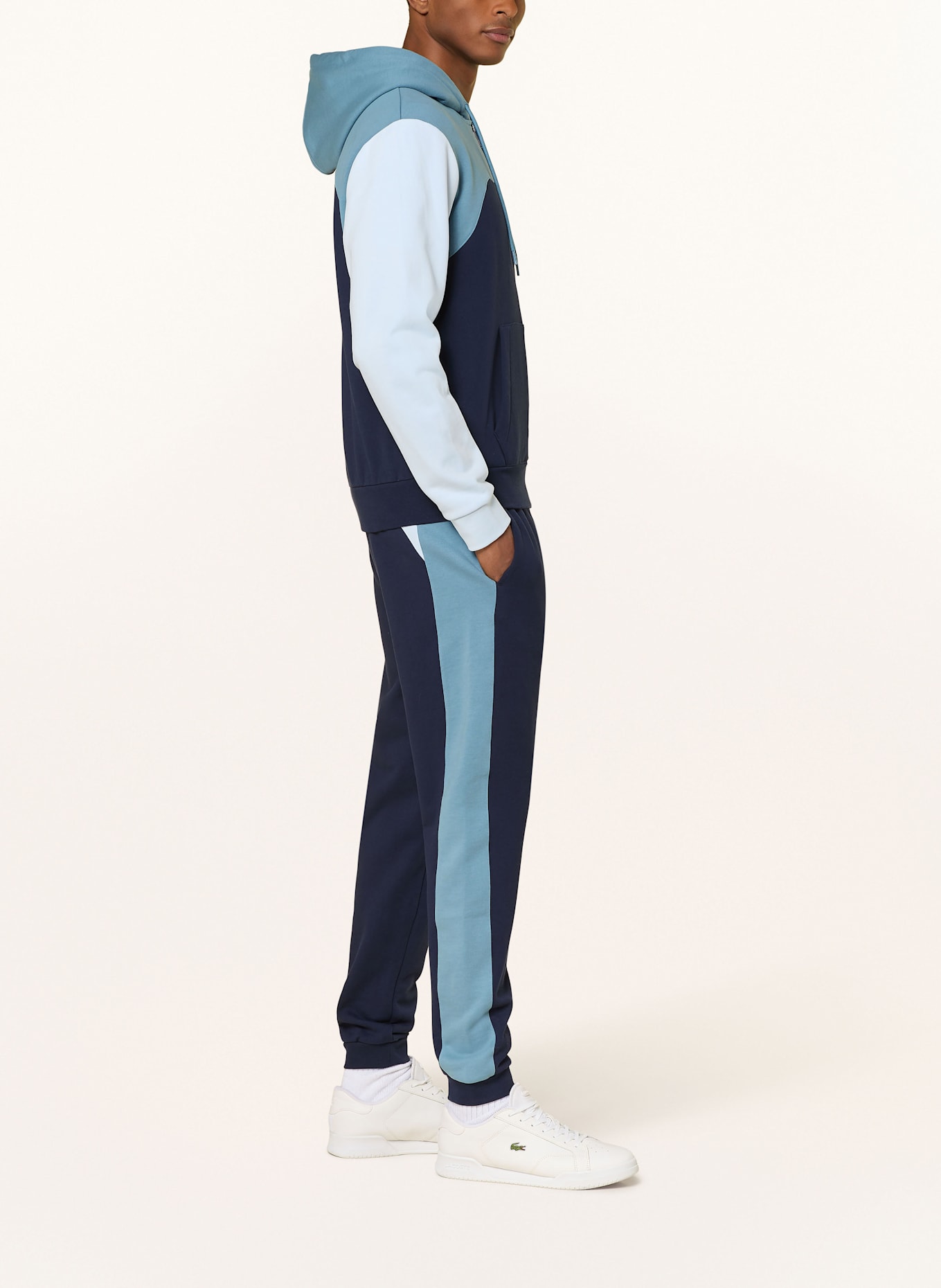 LACOSTE Sweatjacke: Vestido-camiseta Lacoste L