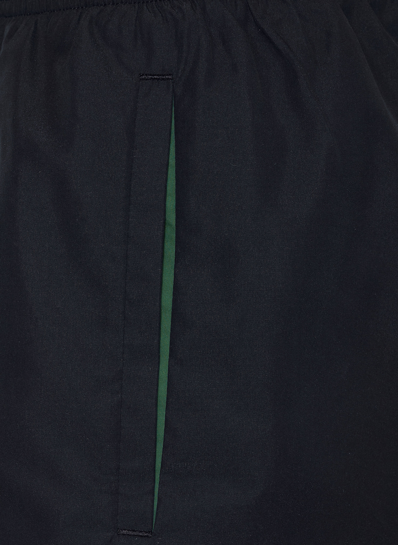 LACOSTE Badeshorts: SCHWARZ / GRÜN