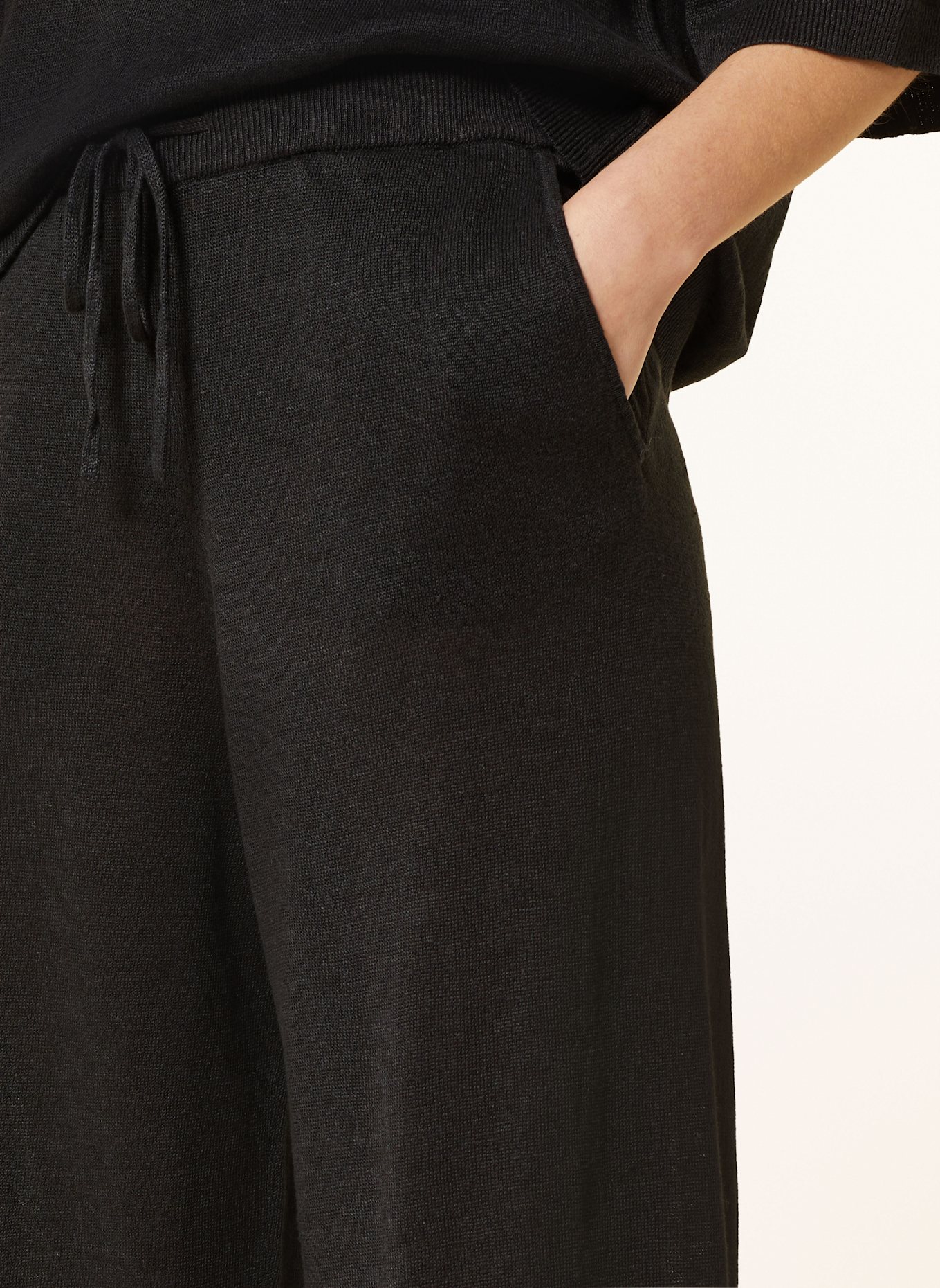 darling harbour Linen knit trousers: BLACK