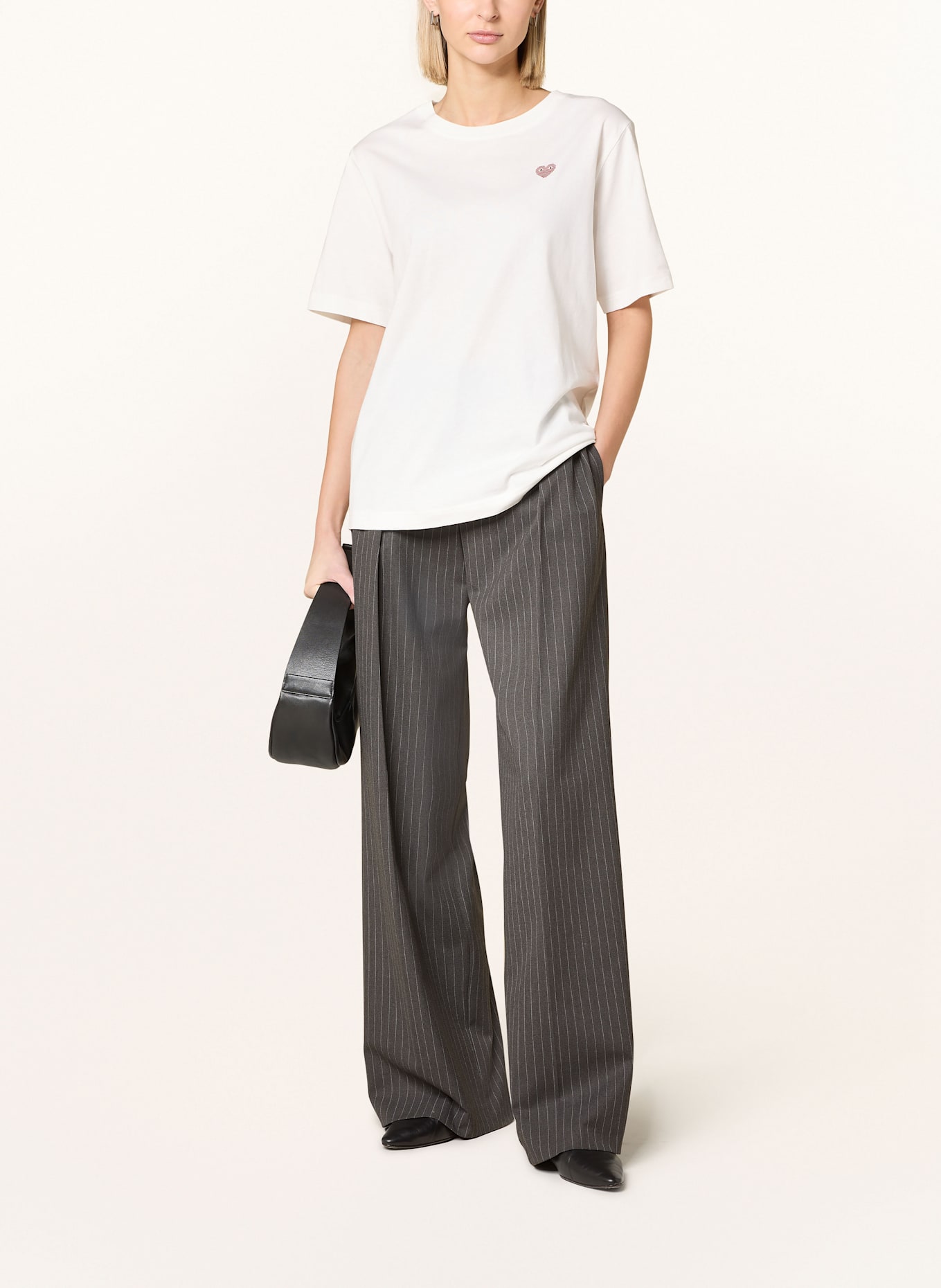 darling harbour T-Shirt: ECRU