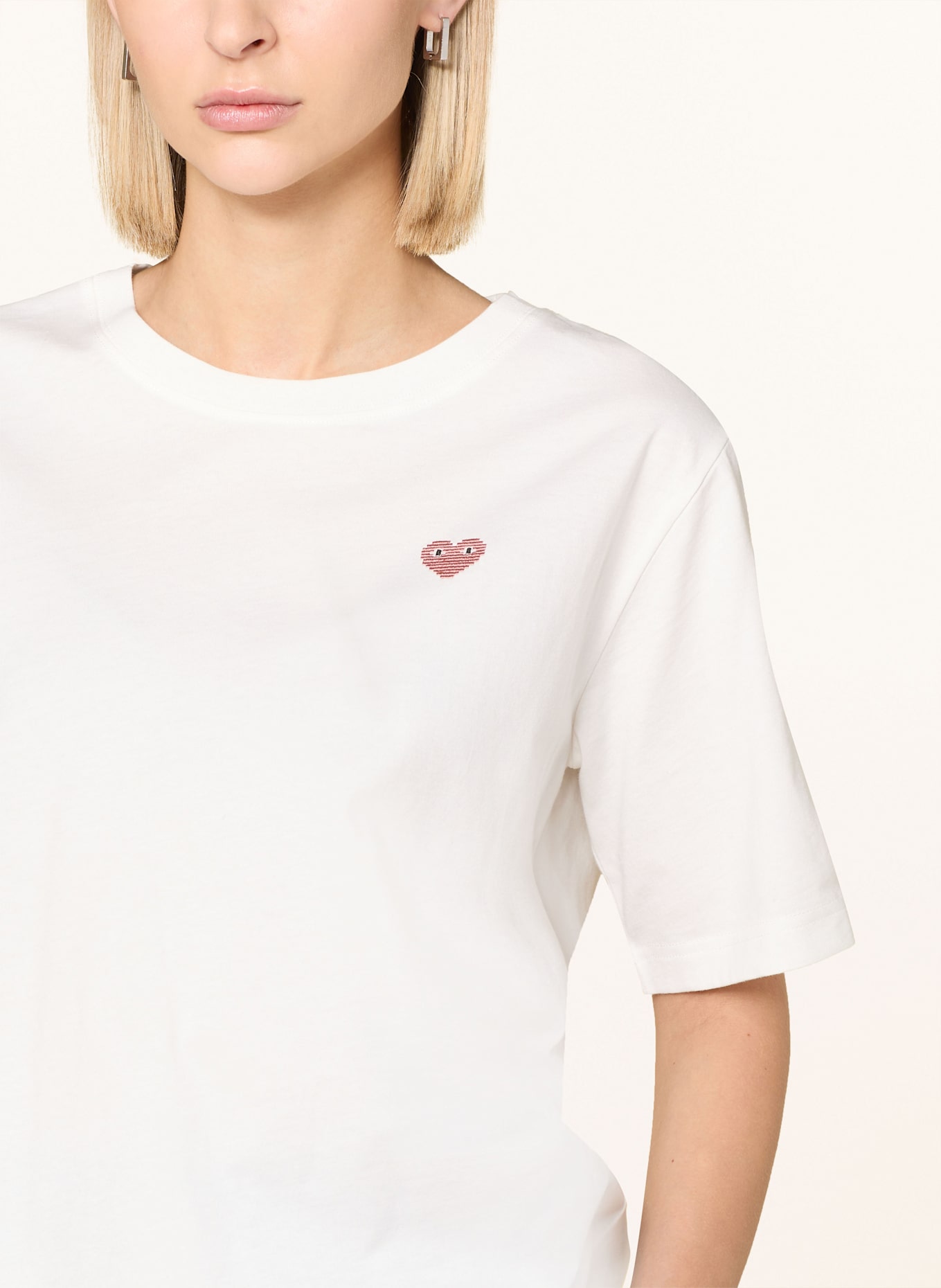 darling harbour T-Shirt: ECRU