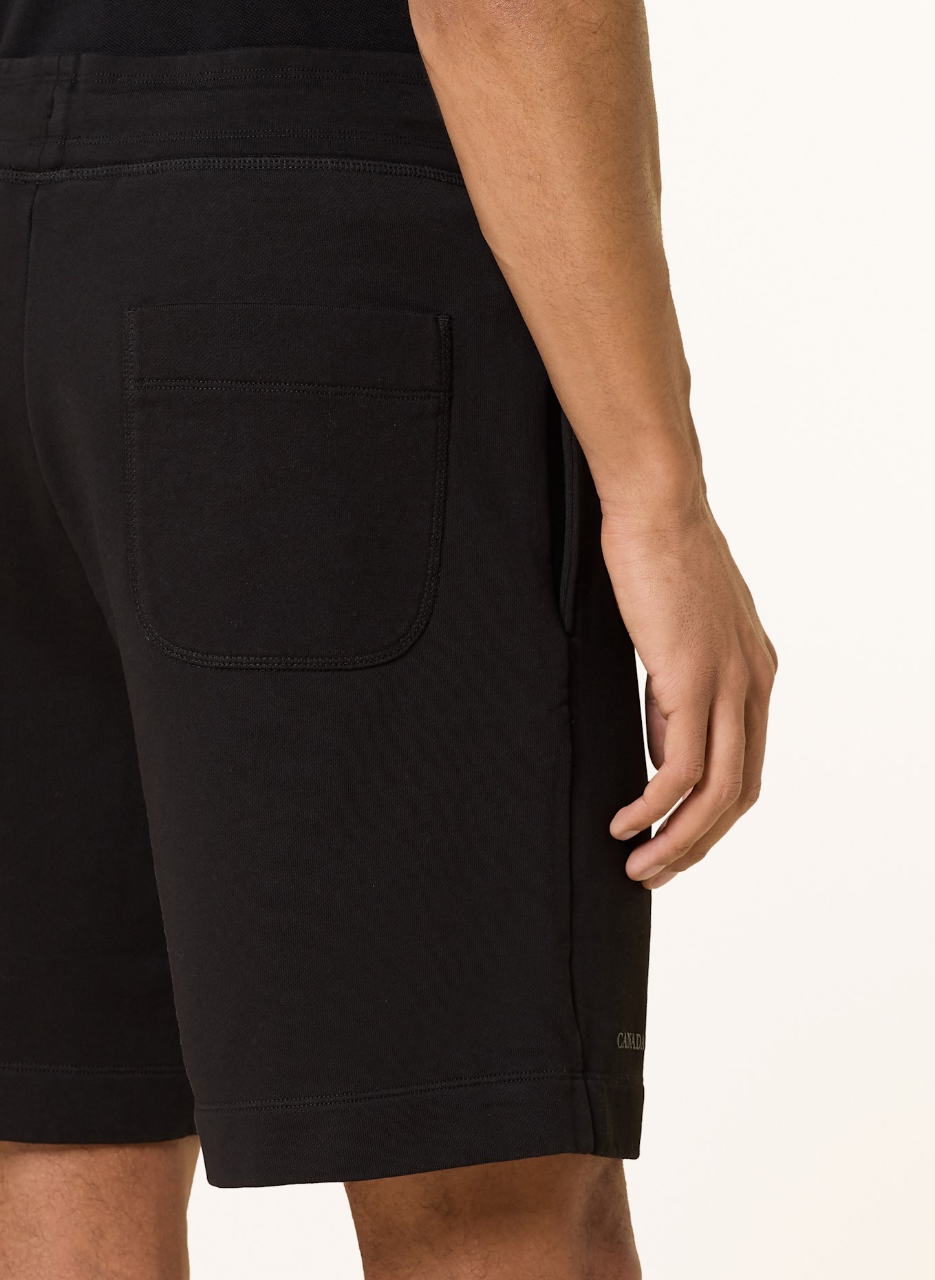 CANADA GOOSE Šortky z mikinové látky HURON: ČERNÁ