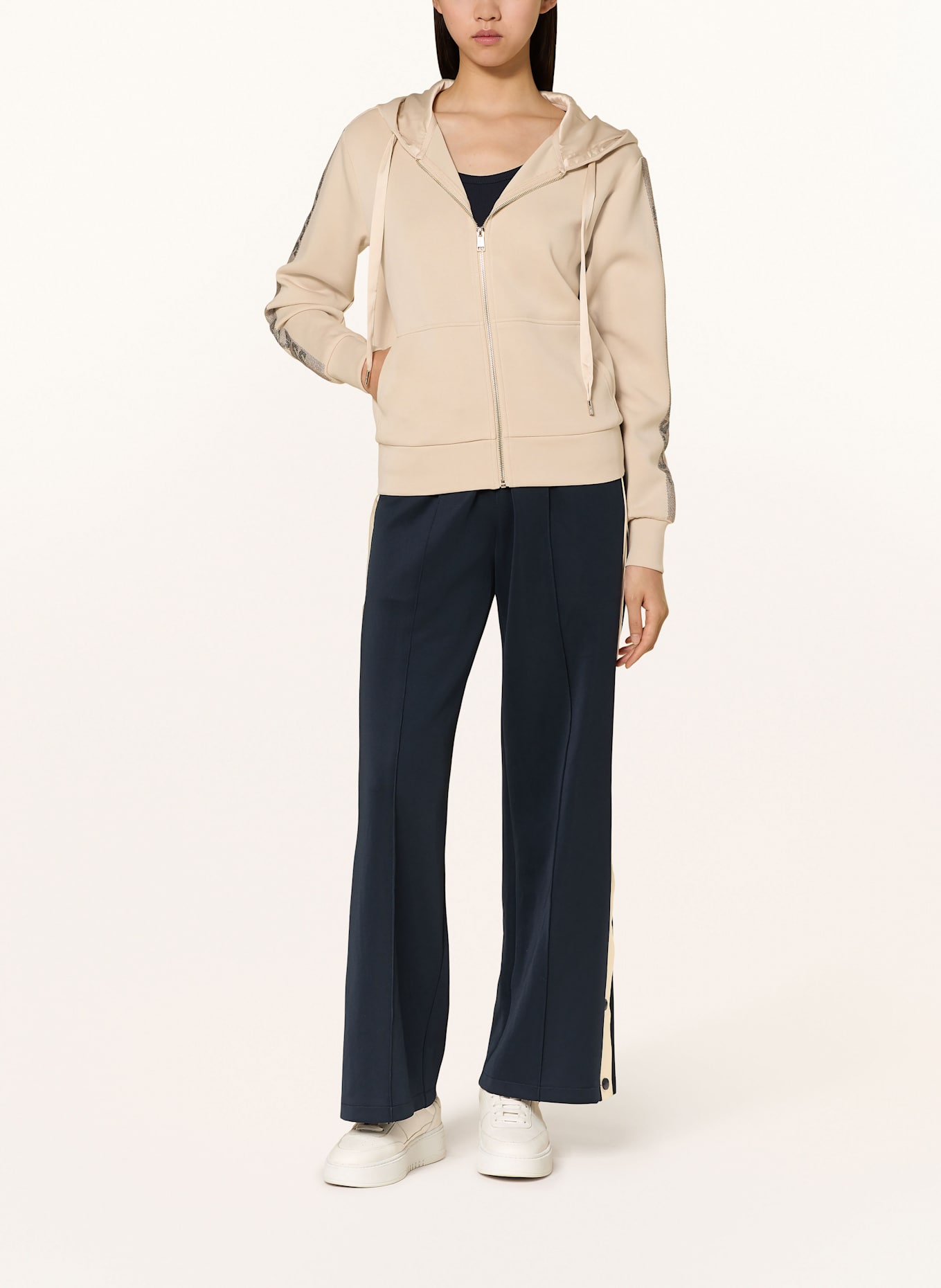GUESS Sweatjacke mit Schmucksteinen: BEIGE