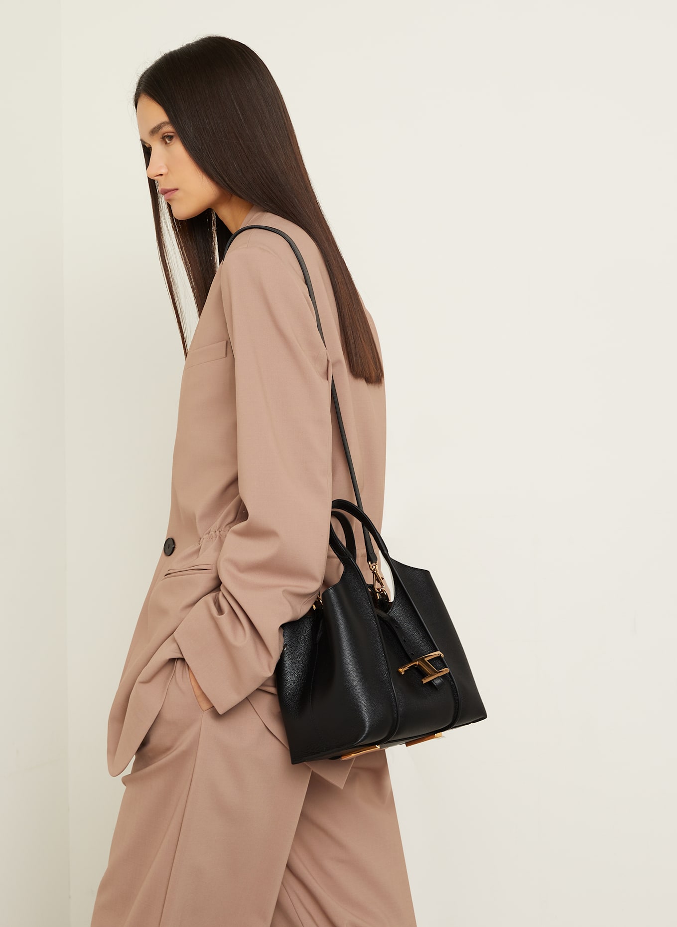 TOD'S Torebka TIMELESS MINI z saszetką: CZARNY