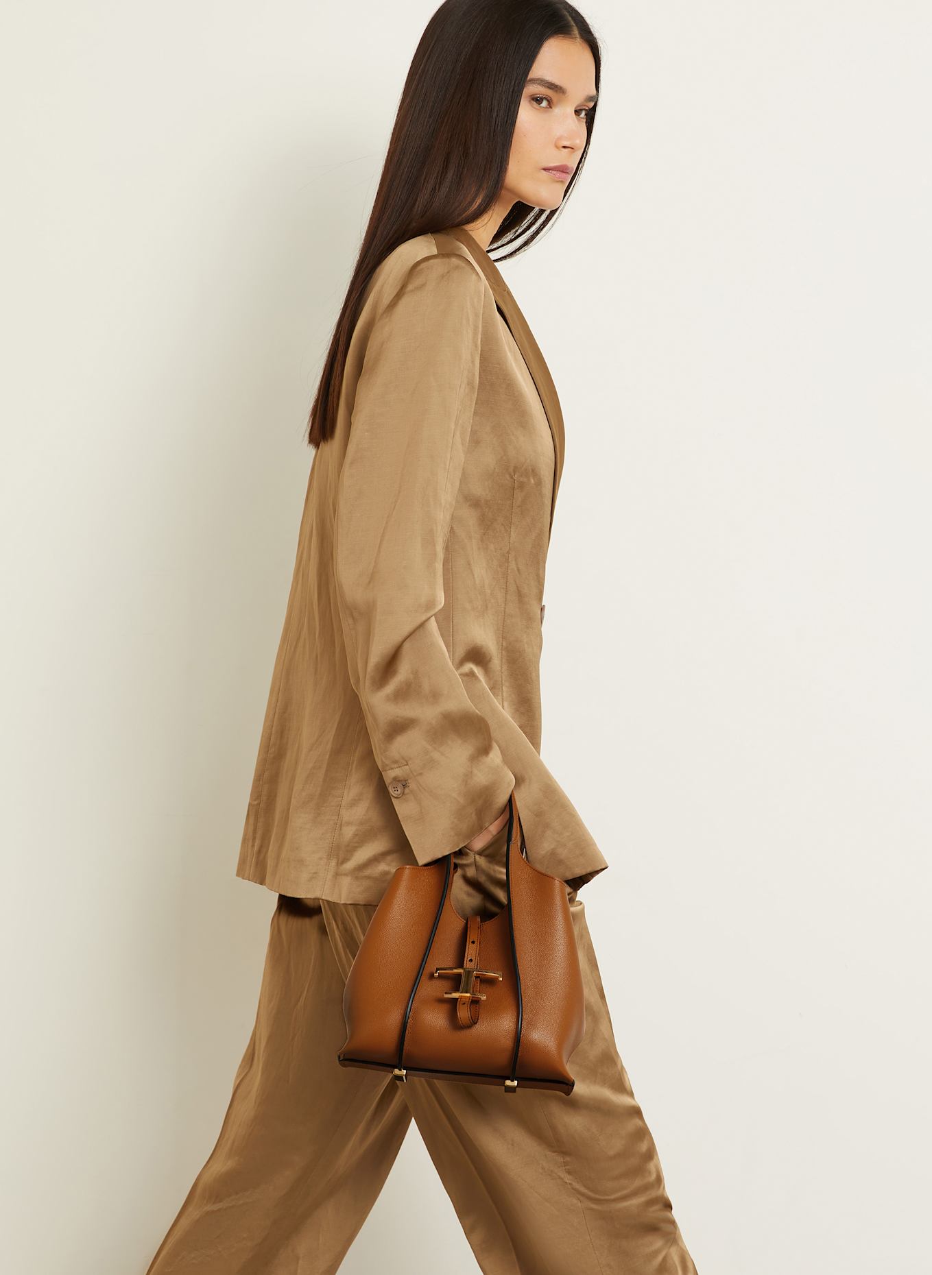 TOD'S Handtasche TIMELESS MINI mit Pouch: BRAUN