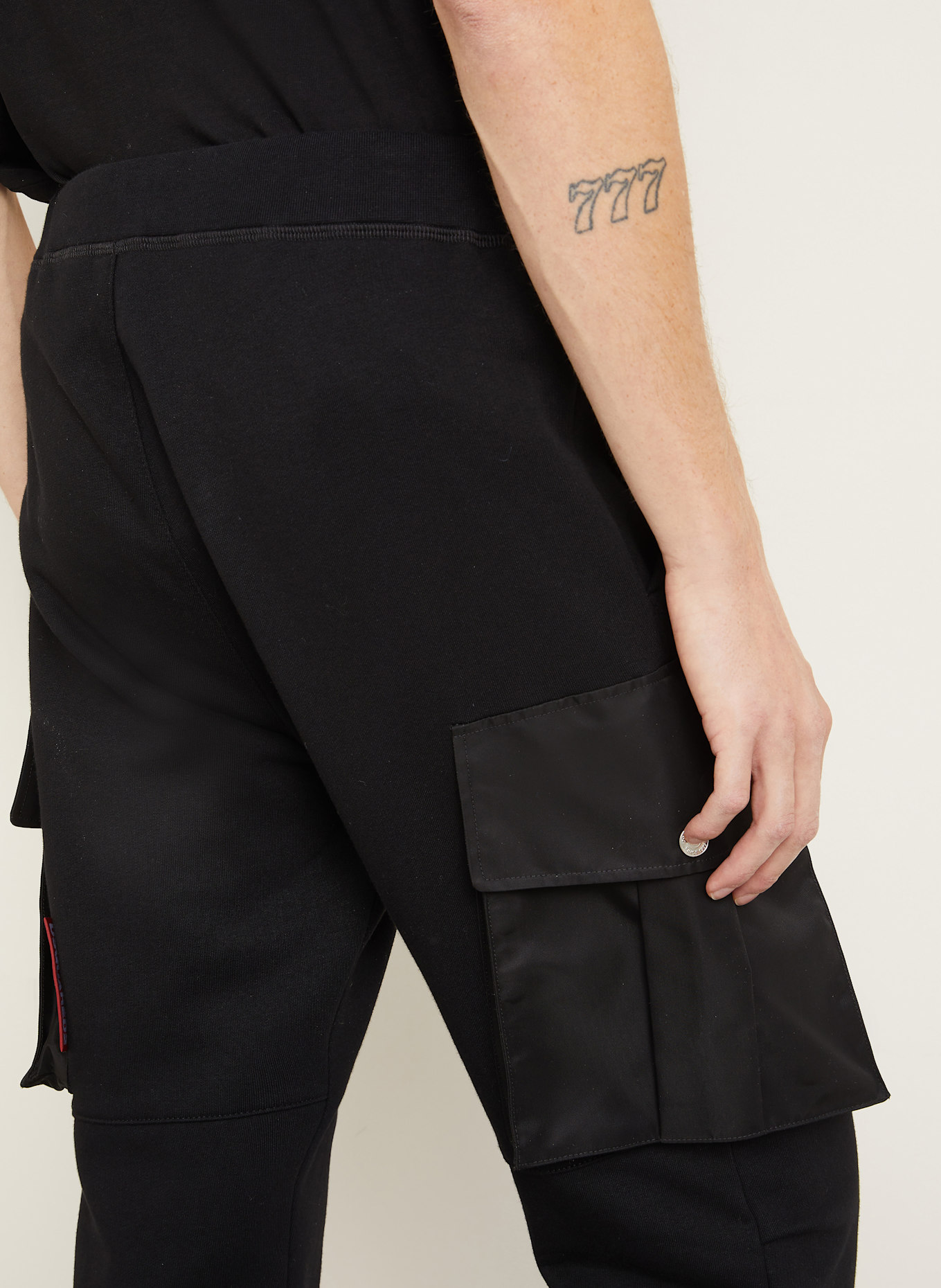 DSQUARED2 Sweatpants im Materialmix: SCHWARZ