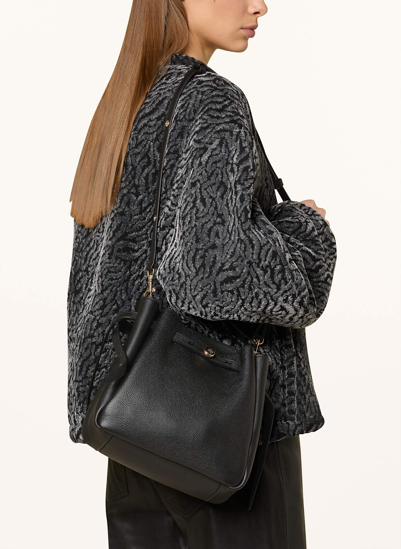 TORY BURCH Beuteltasche ROMY: SCHWARZ