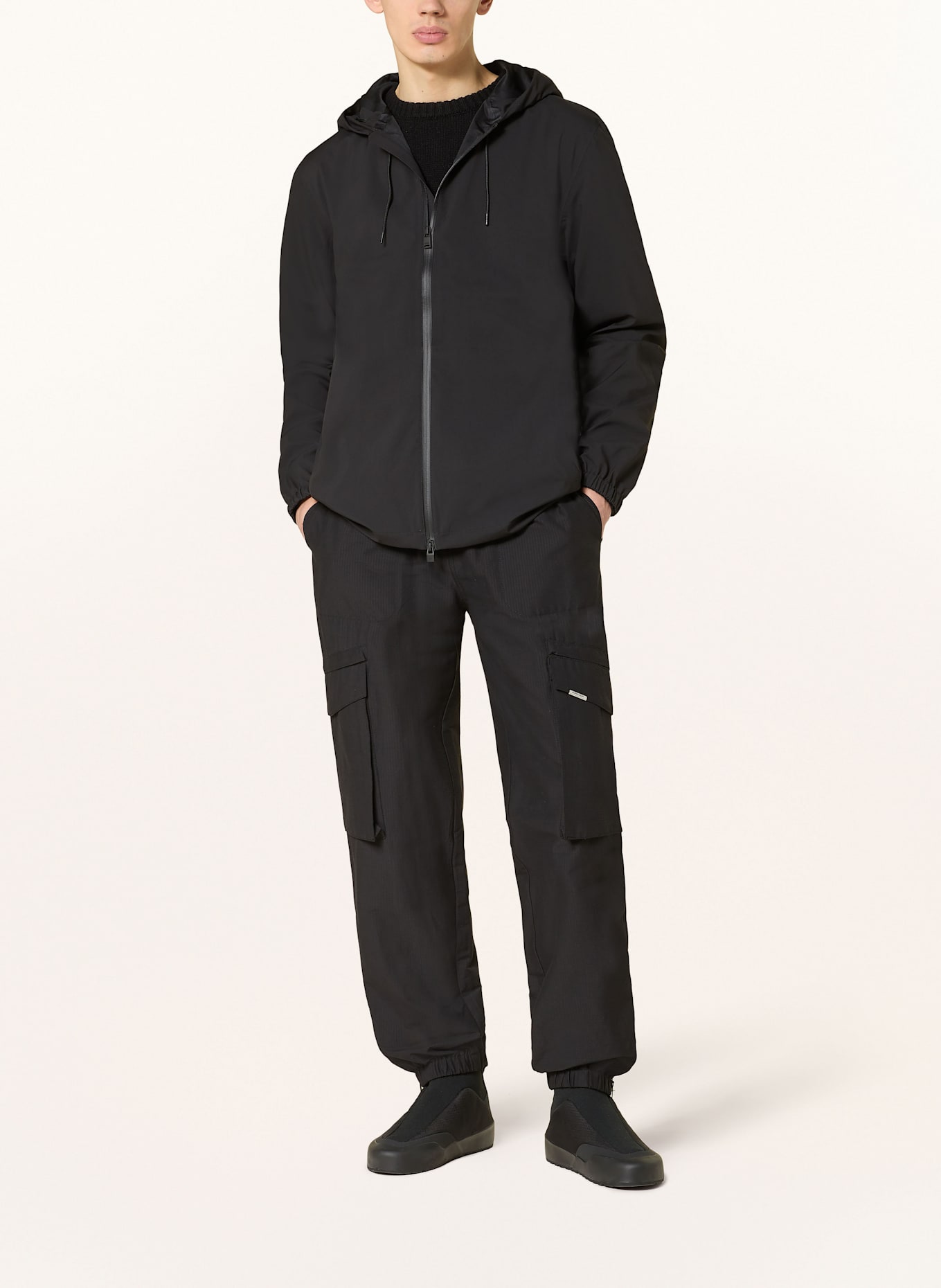 RAINS SUVA rain jacket: BLACK