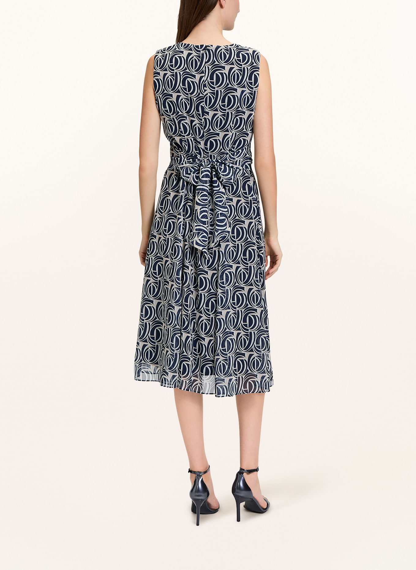 BETTY&CO Kleid: DUNKELBLAU / WEISS / BEIGE