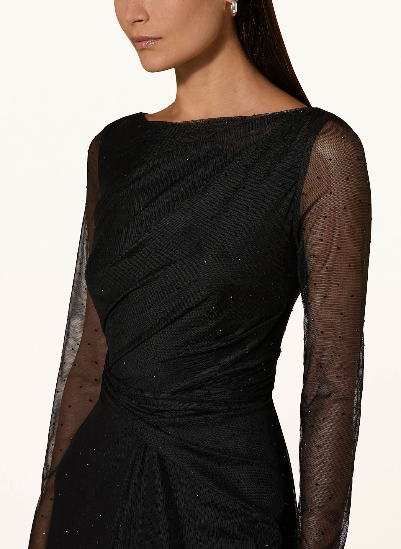 TALBOT RUNHOF Koktejlové šaty s ozdobnými kamínky: ČERNÁ