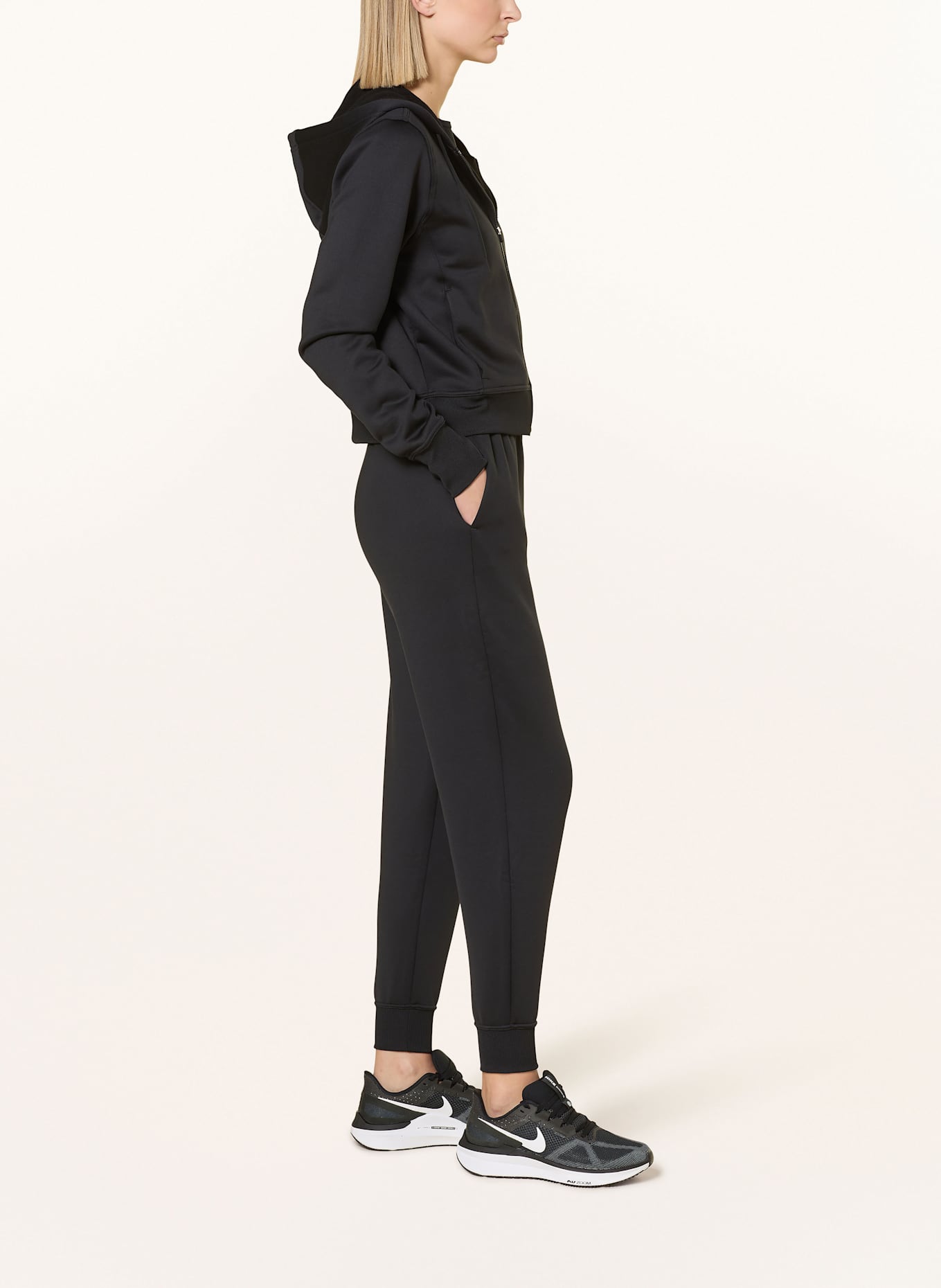 Nike Trainingsjacke THERMA-FIT ONE: SCHWARZ