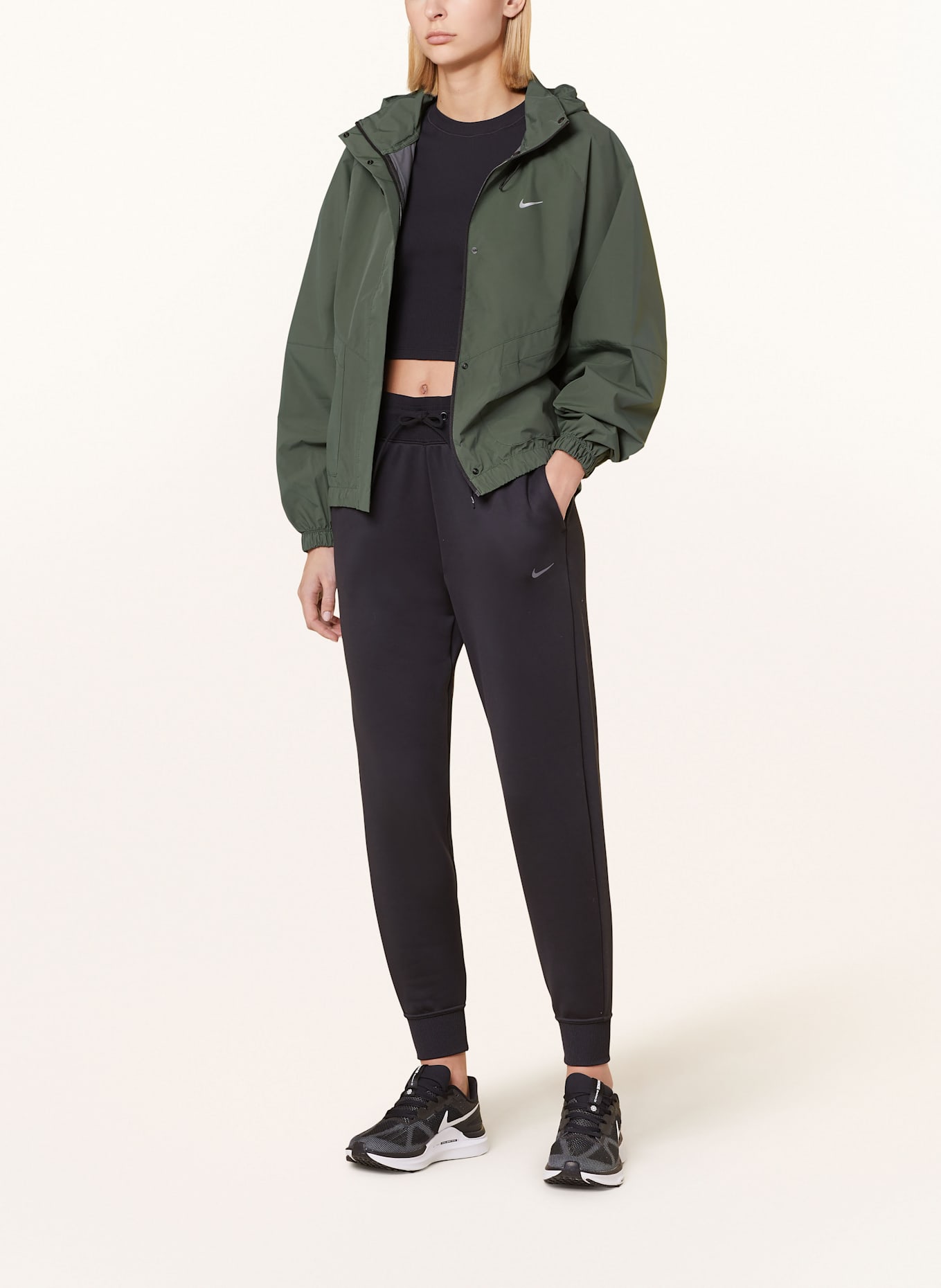 Nike Laufjacke STORM-FIT SWIFT: DUNKELGRÜN