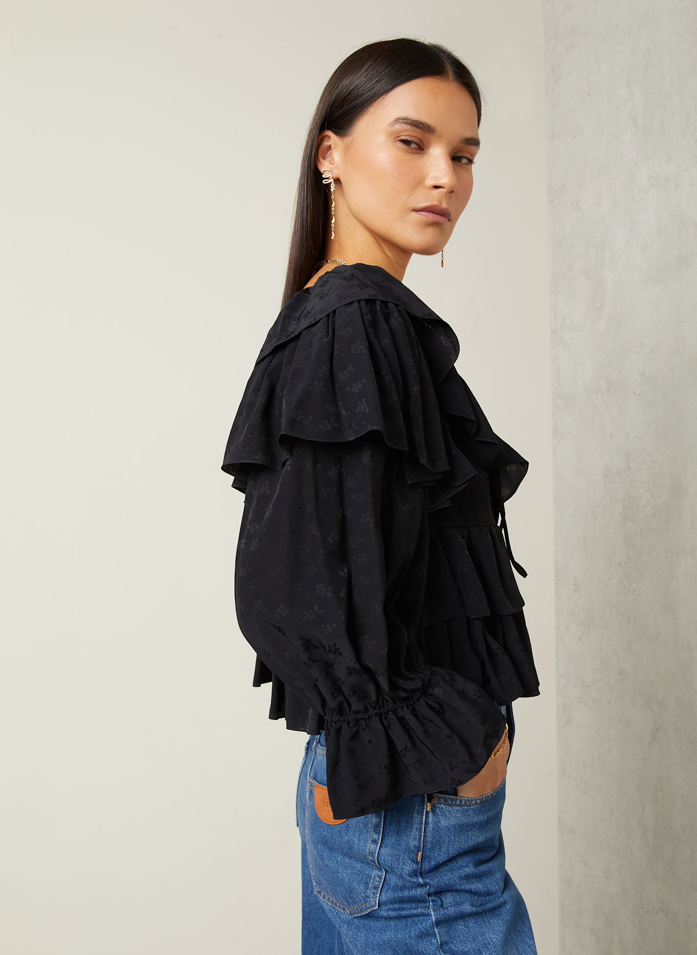 Chloé Blouse courte à manches 3/4 et volants: NOIR