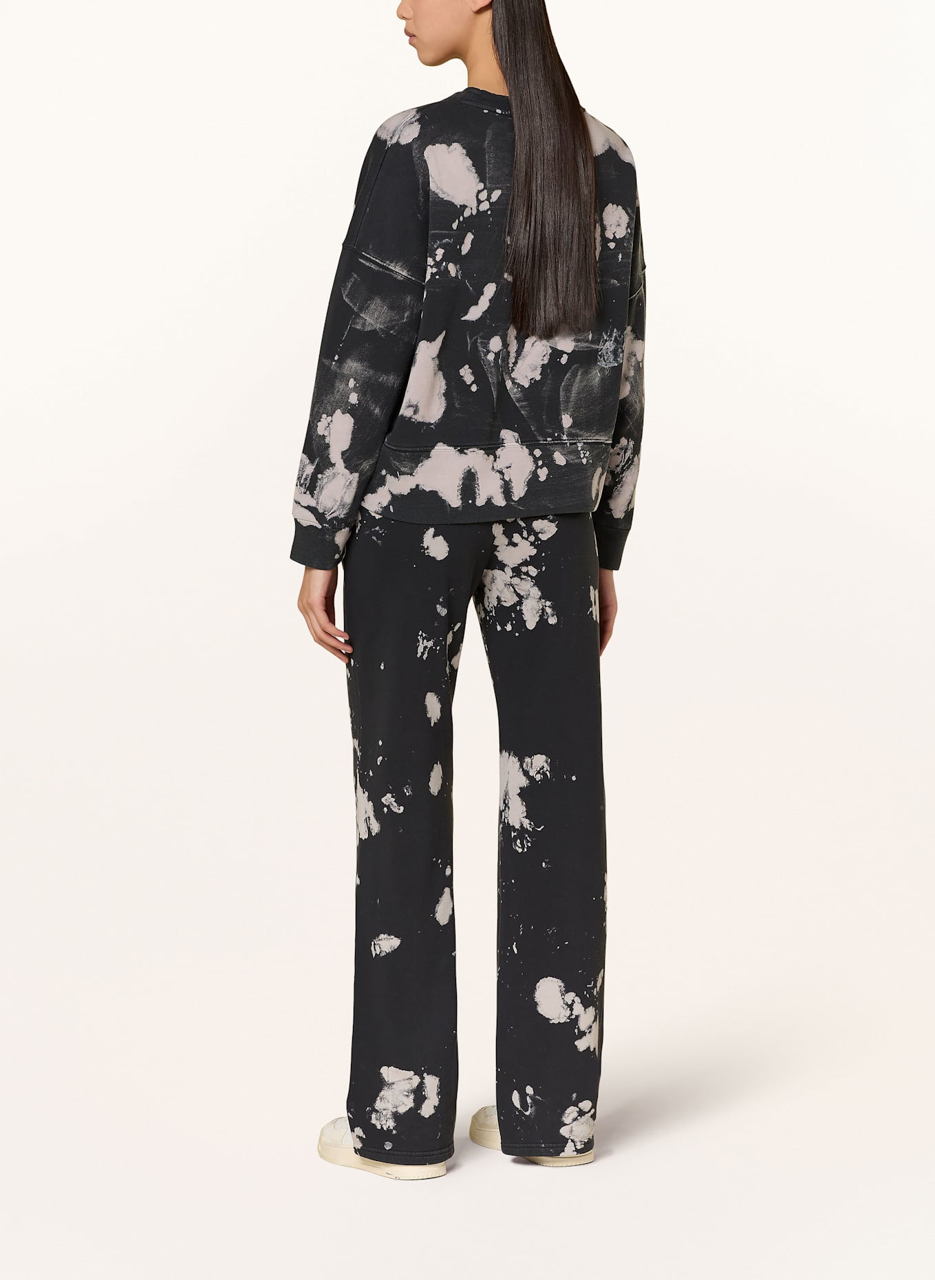 Juvia Sweatshirt ELIA: DARK GRAY / GRAY