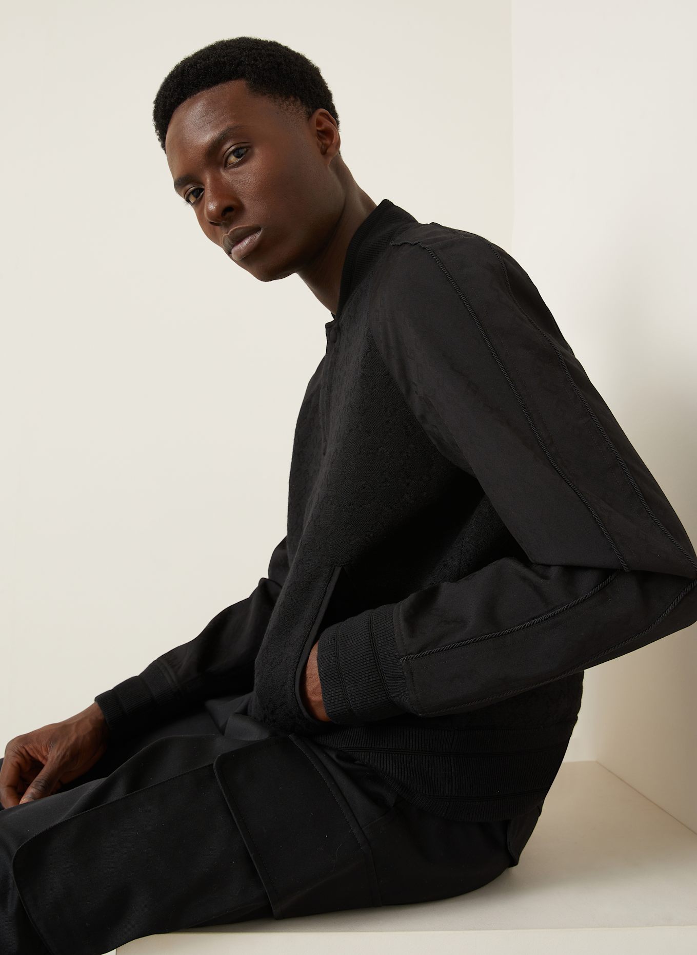 givenchy chain Collegejacke im Materialmix: SCHWARZ