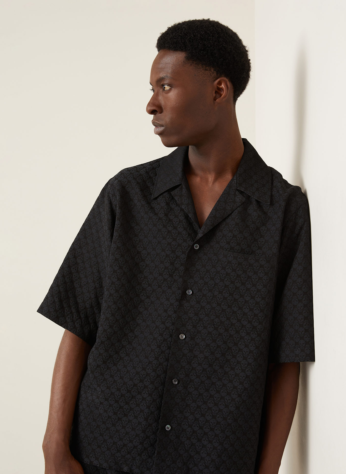 McQUEEN Resorthemd: SCHWARZ