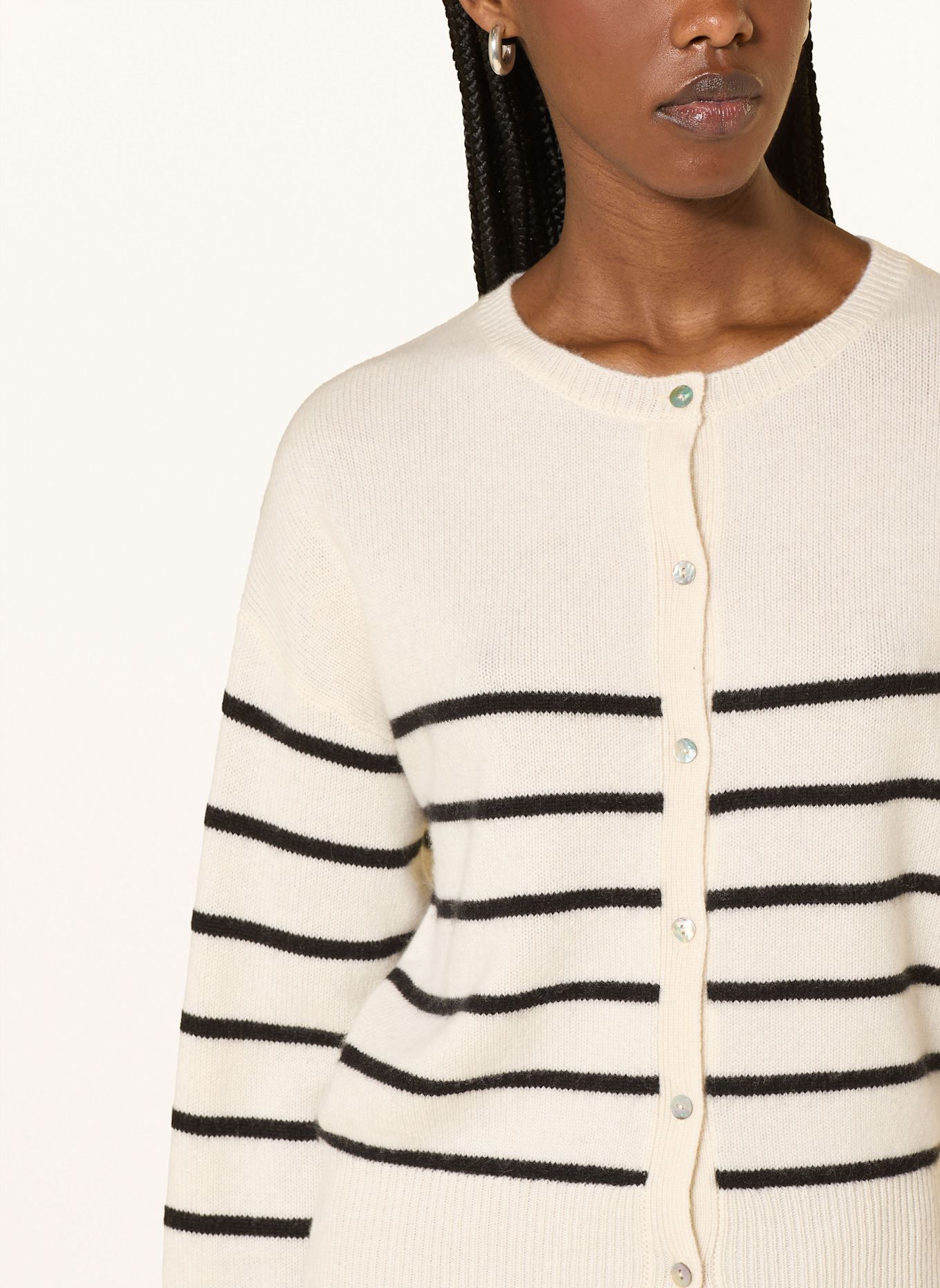 ALMADA LABEL Strickjacke COCO aus Cashmere: ECRU / SCHWARZ