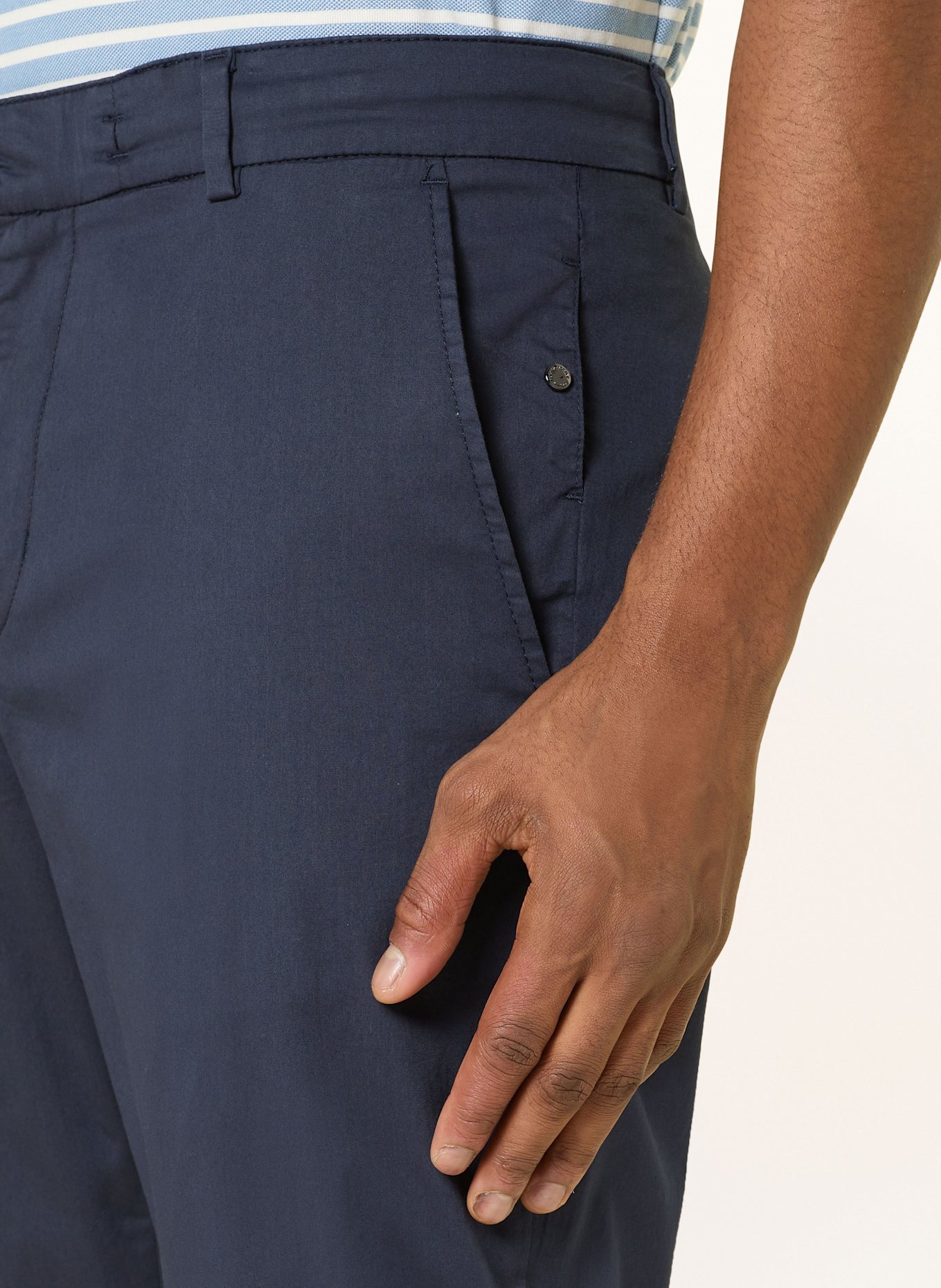 BOGNER Chinosy RILEY slim fit: GRANATOWY