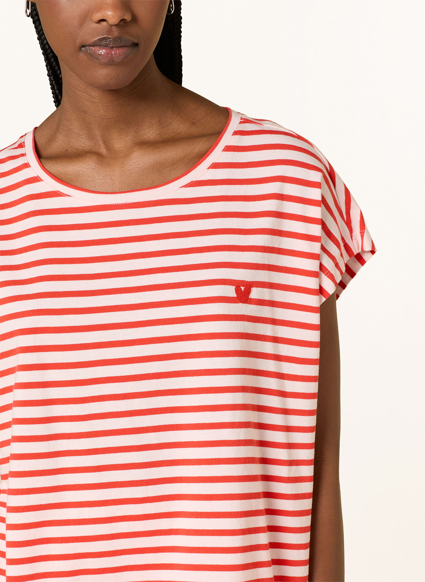 Smith & Soul Tričko: BÍLÁ / ČERVENÁ