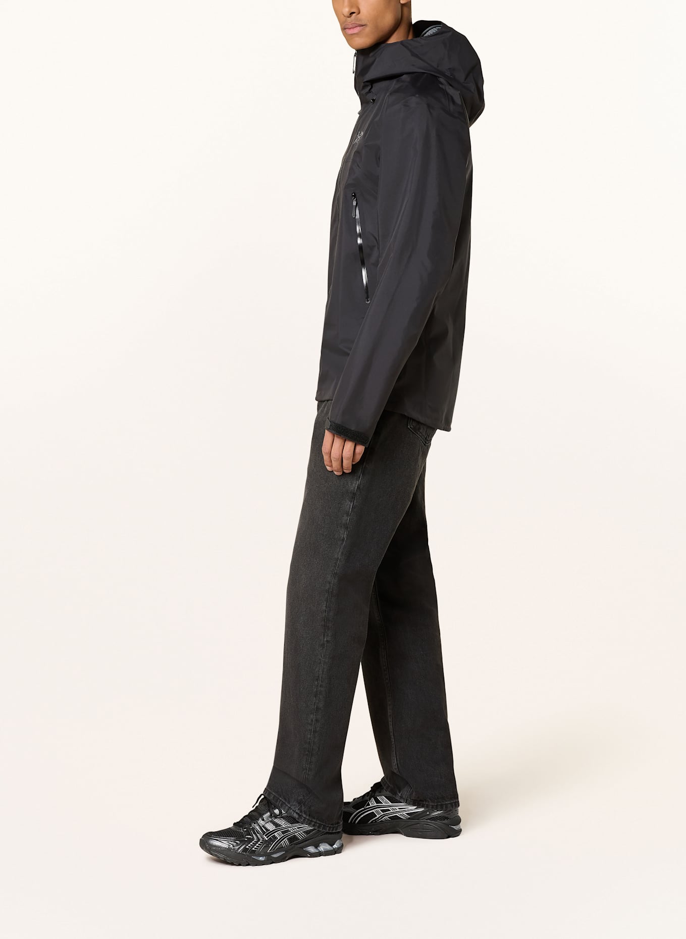 ARC'TERYX Hardshell-Jacke BETA SL: SCHWARZ