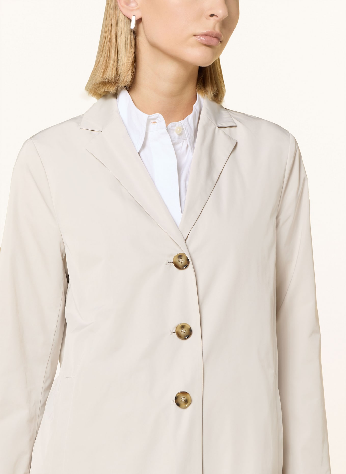 White Label Coat: BEIGE