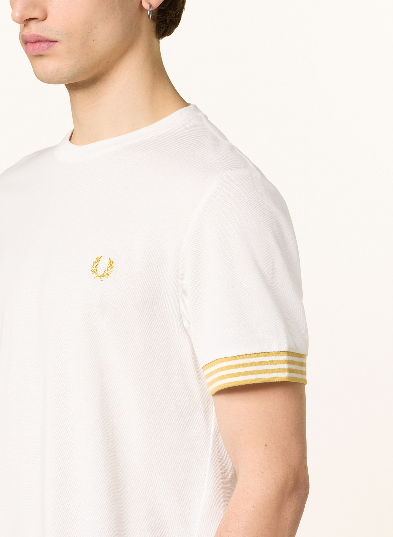 FRED PERRY Piqué T-shirt in white/ dark yellow