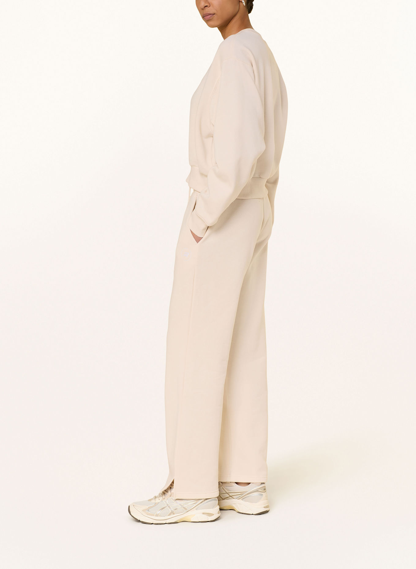 RÖHNISCH Sweatpants: CREME