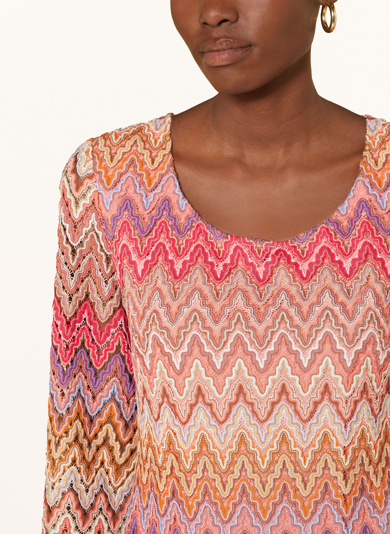 Ana Alcazar Häkelkleid mit Glitzergarn: LACHS / BRAUN / KHAKI