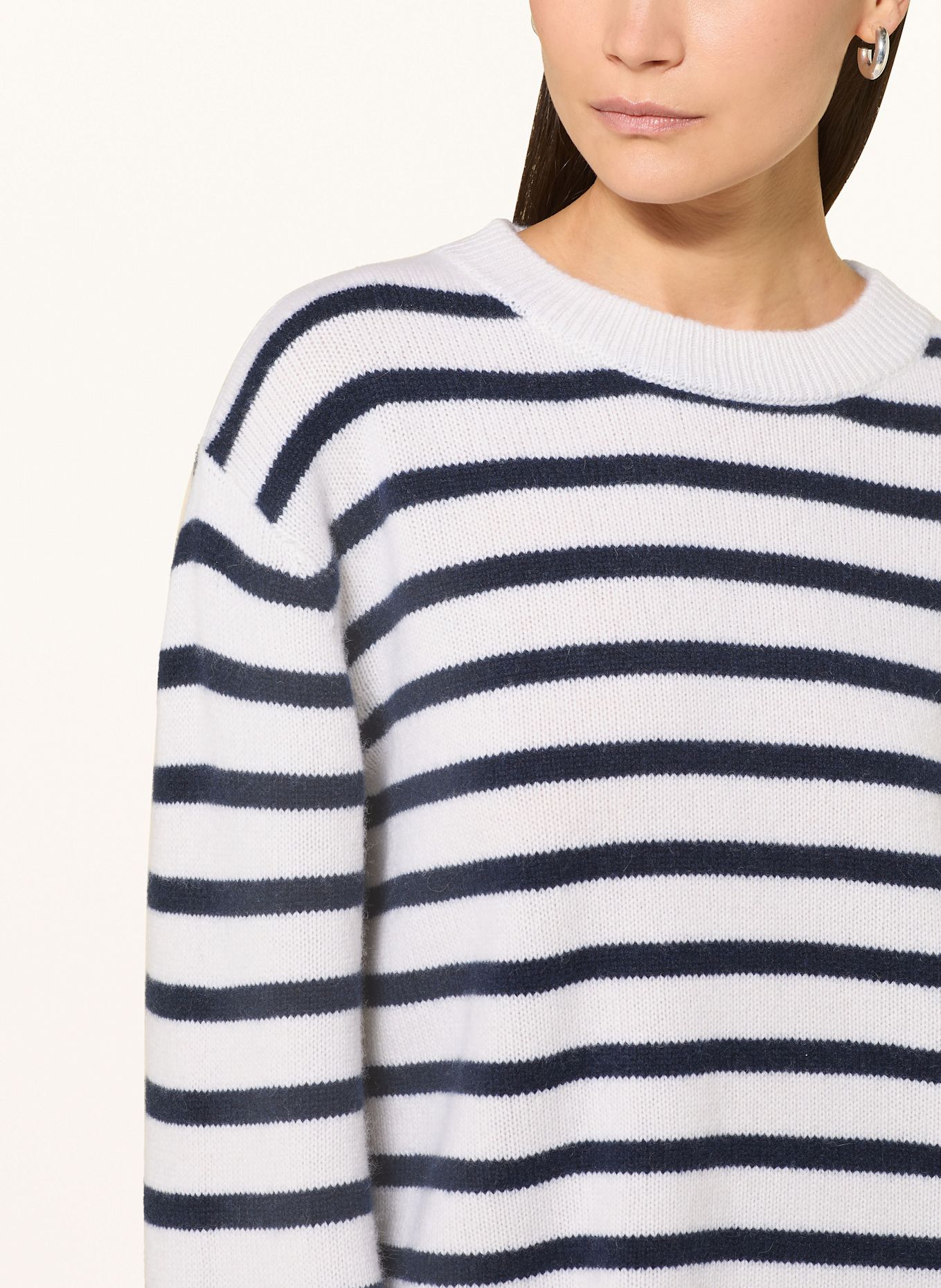 LADNERI Cashmere sweater GRIMAUD: WHITE/ DARK BLUE