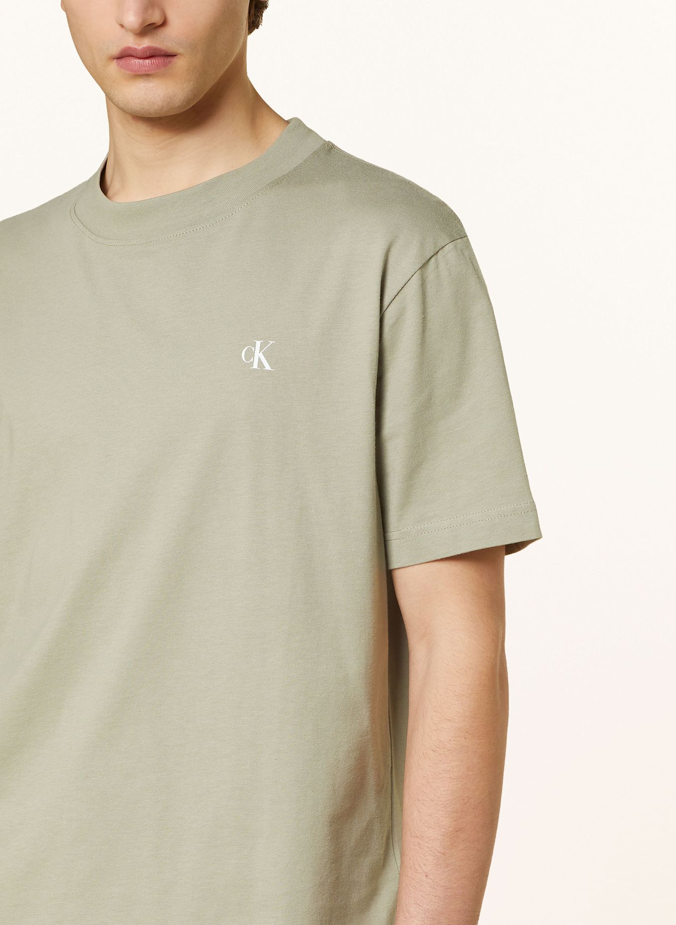 Calvin Klein Jeans T-Shirt: OLIV