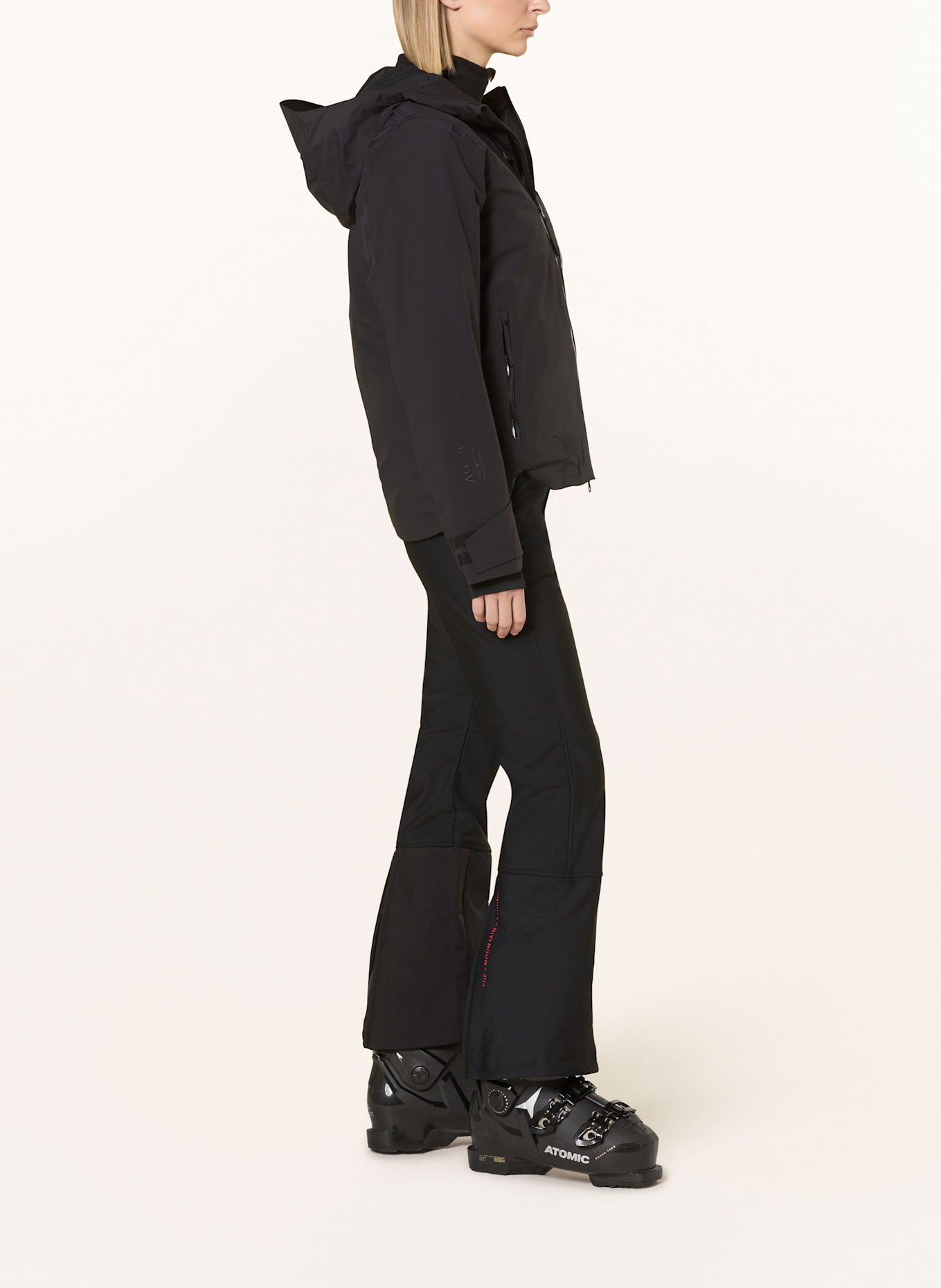 THE MOUNTAIN STUDIO Skijacke S-5 W: SCHWARZ