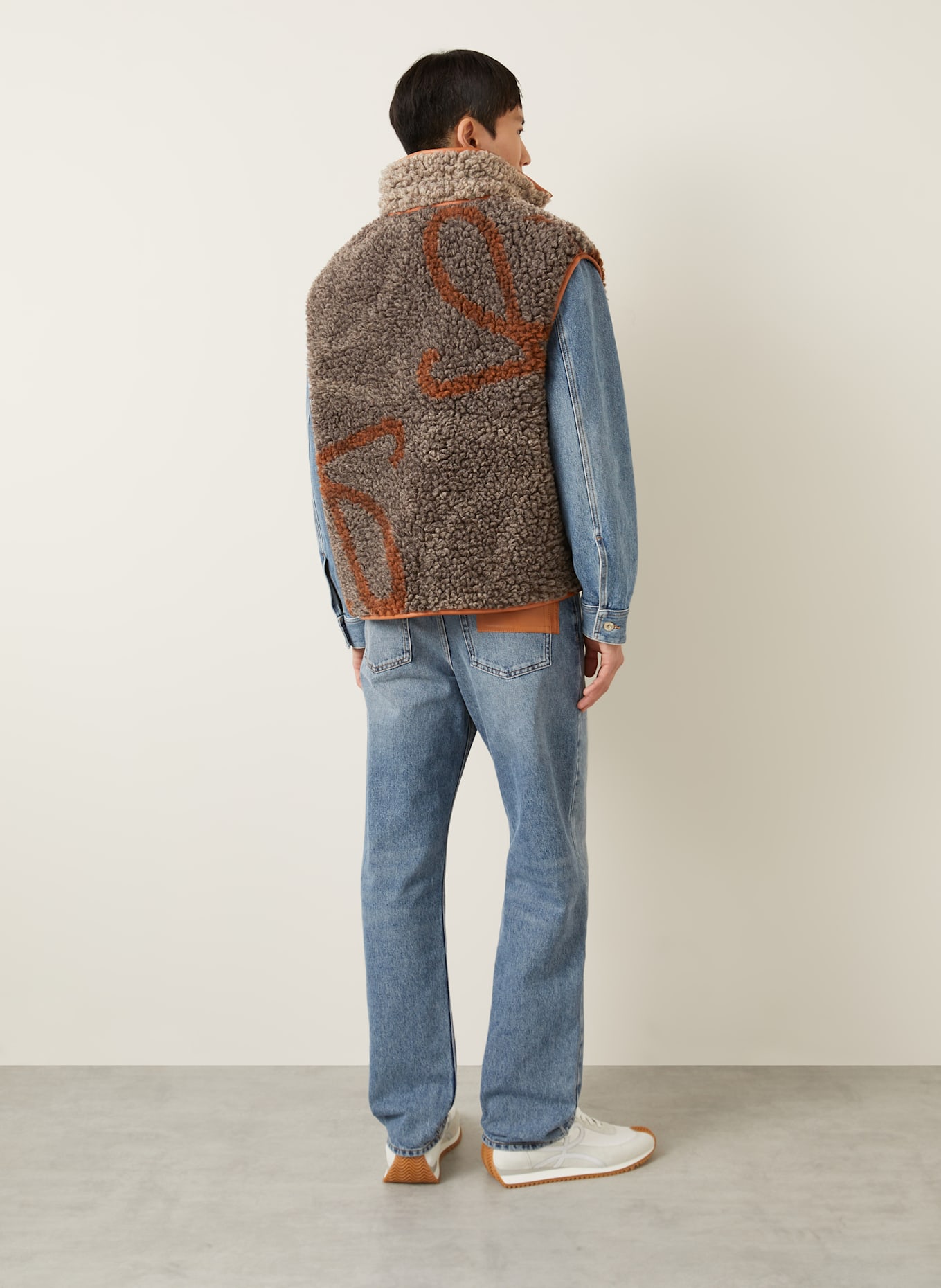 LOEWE Teddyfell-Weste ANAGRAM: TAUPE / GRAU / BRAUN