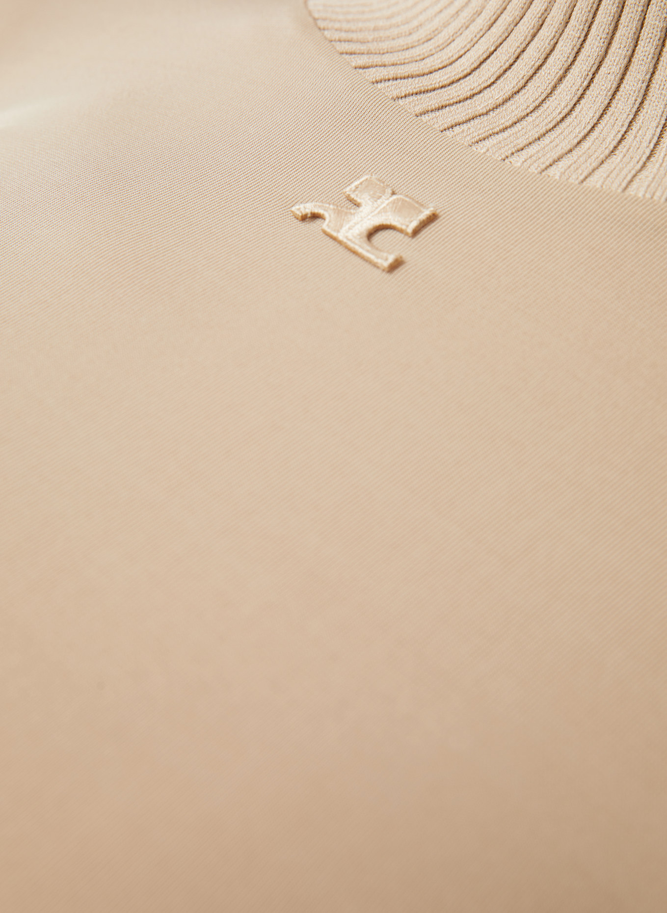 Courrèges Longsleeve aus Mesh: BEIGE