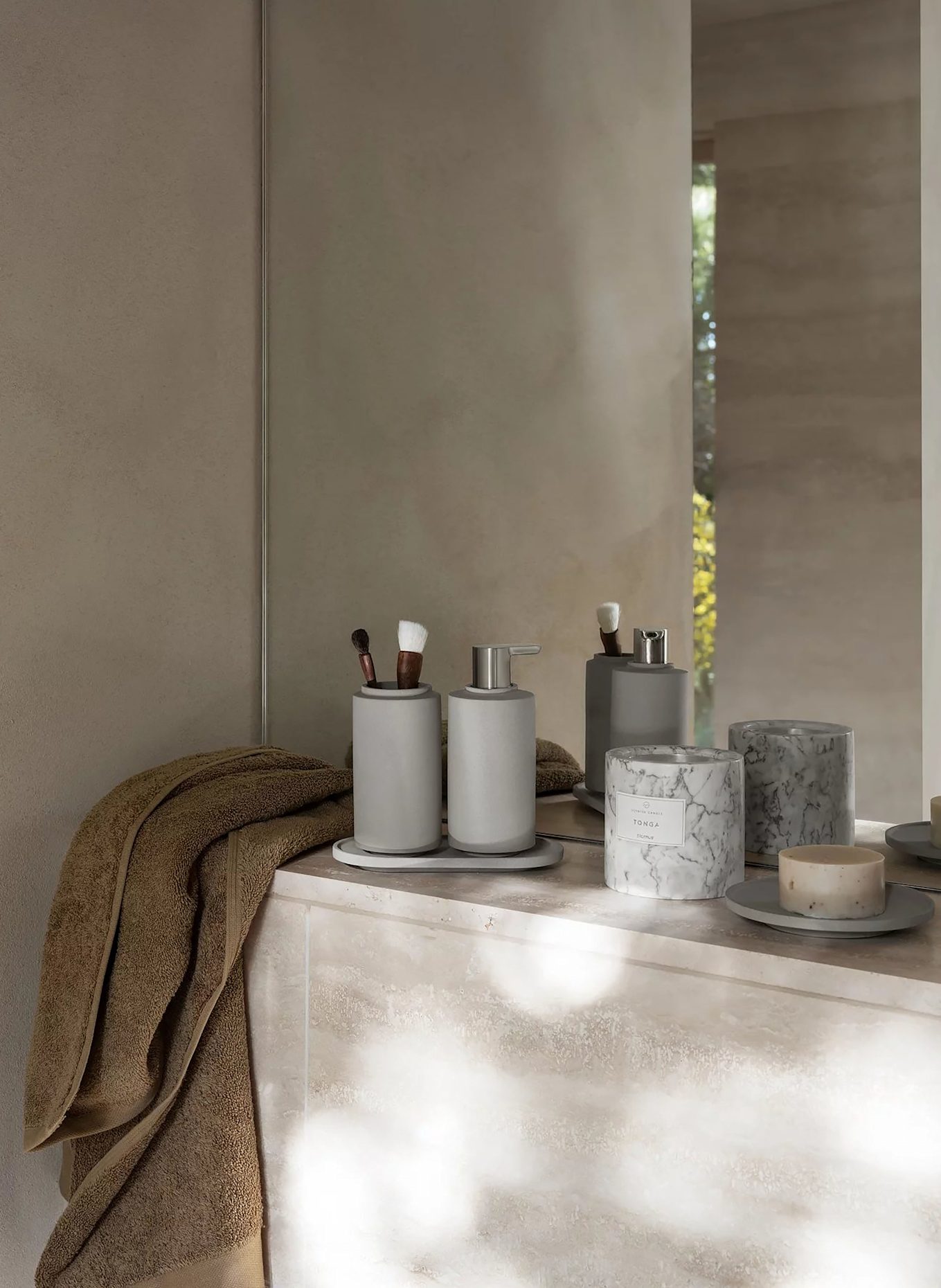 blomus Zahnputzbecher CRETO: GRAU