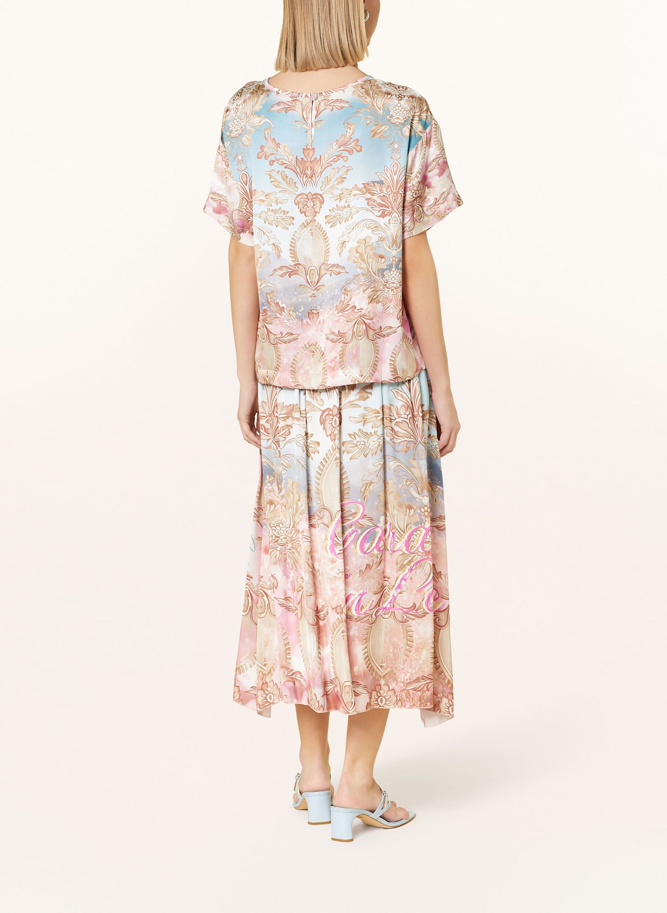 miss goodlife T-shirt z satyny: NIEBIESKI / MOCNORÓŻOWY / BRĄZOWY