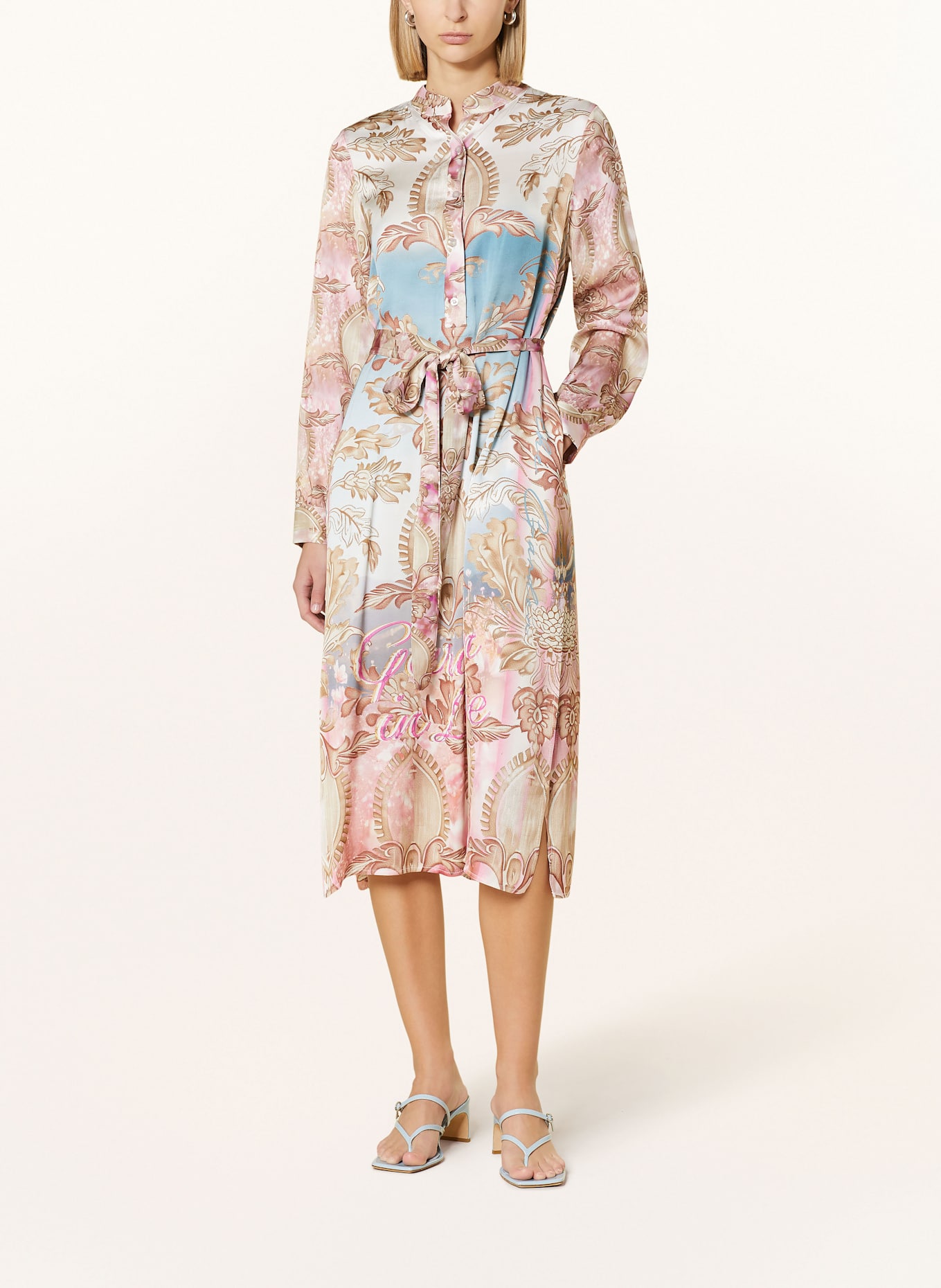 miss goodlife Satinkleid: HELLBRAUN / BLAU / LILA