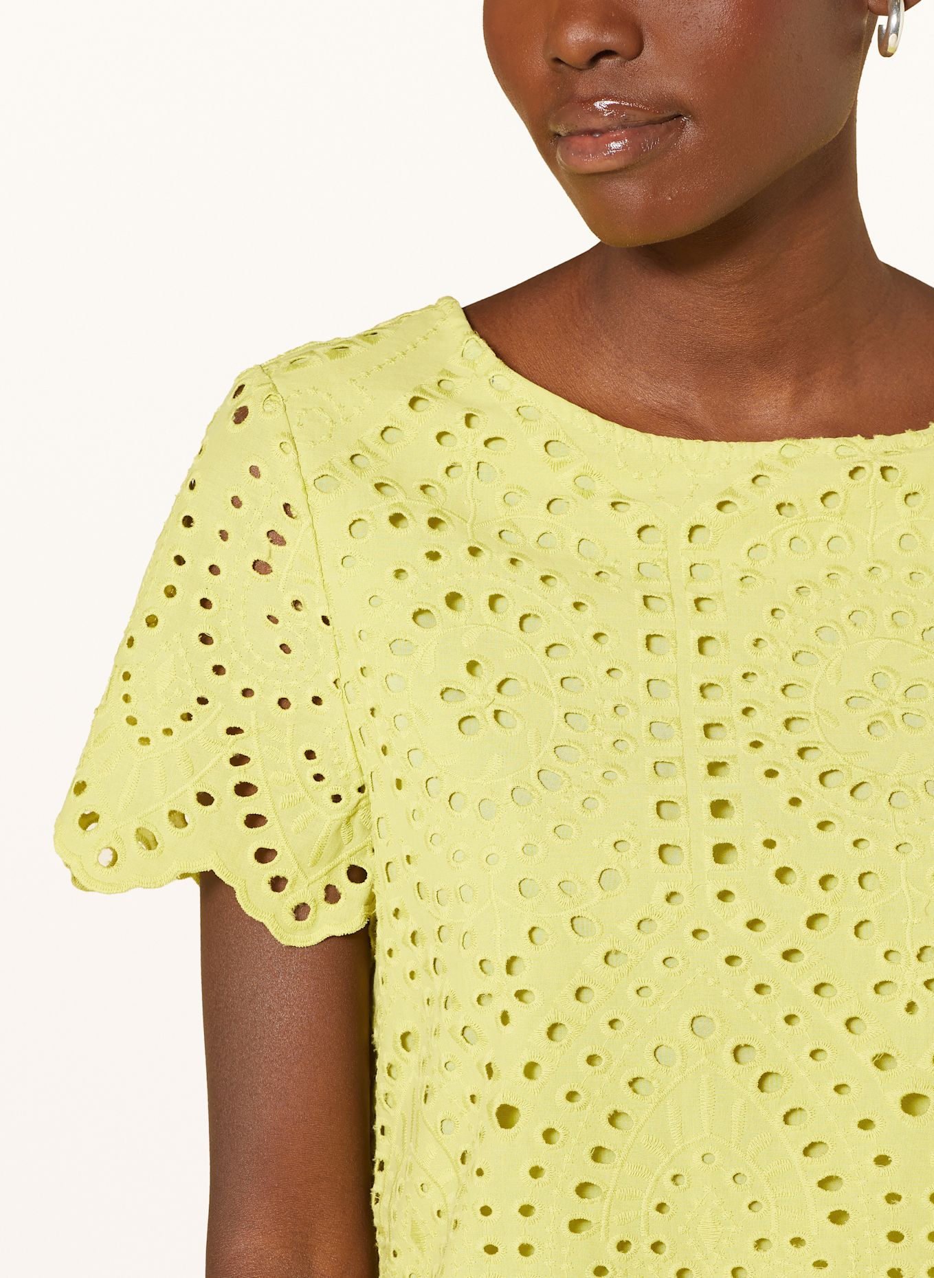 s.Oliver BLACK LABEL Strickshirt aus Lochspitze: HELLGRÜN